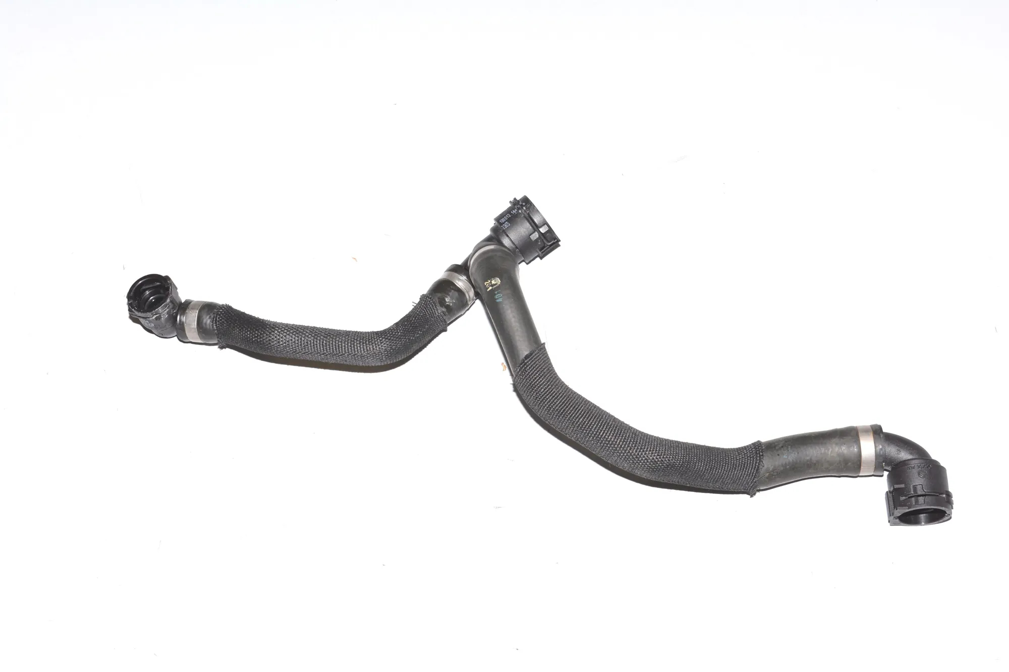 Coolant Hose Pipe – OEM 8592808 · BMW BMW 5 (G30) 2018