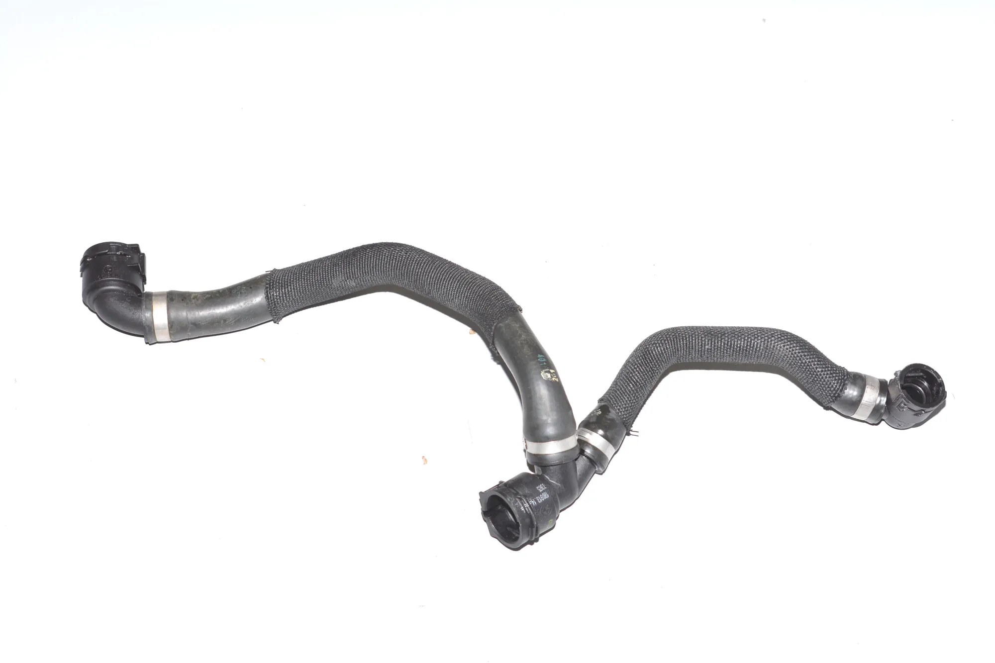 Coolant Hose Pipe – OEM 8592808 · BMW BMW 5 (G30) 2018 – 2