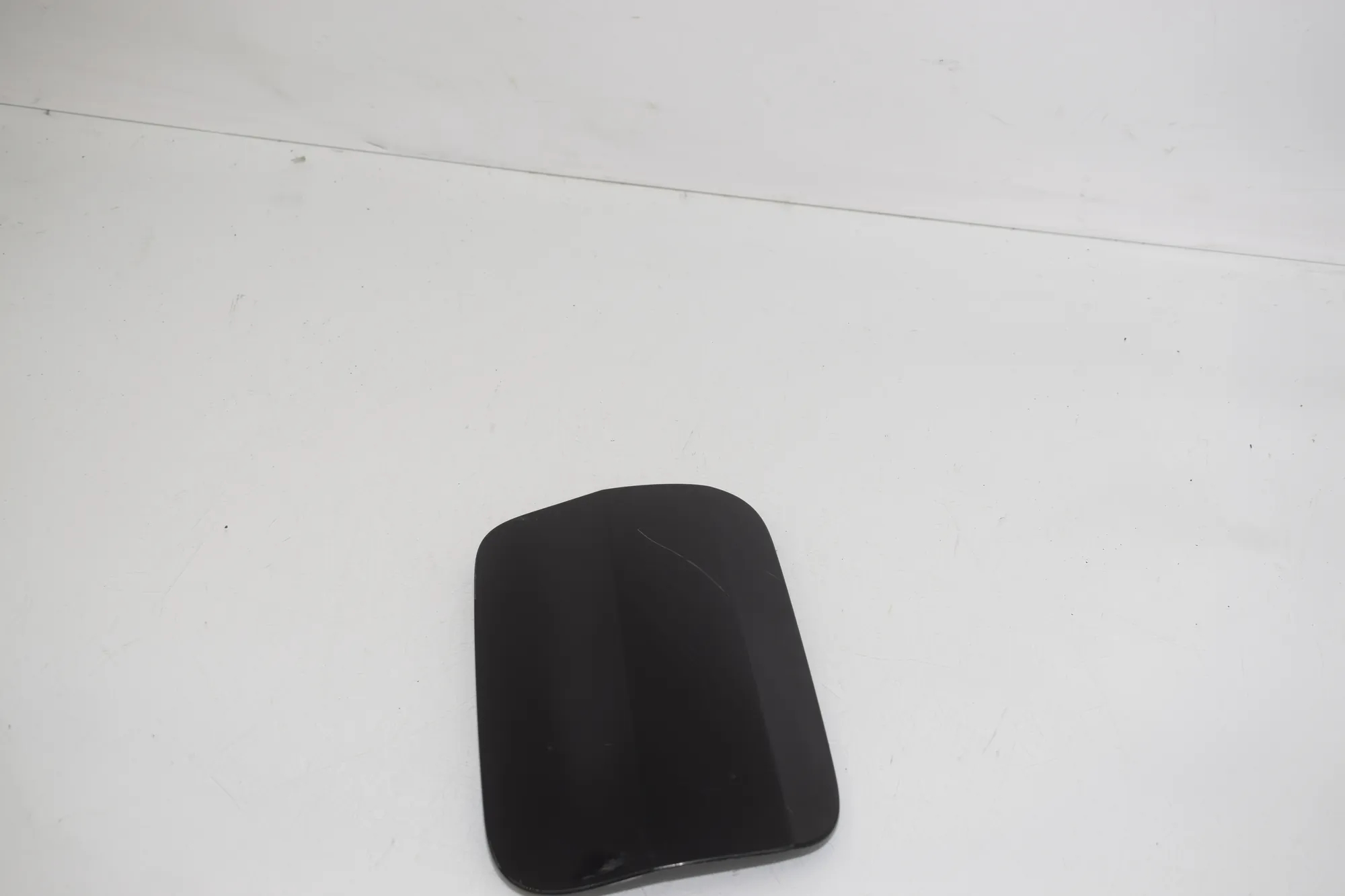 Fuel Tank Flap Cap – OEM 7433433 · BMW 3 Touring (G21) BMW 3 Touring (G21) 318 d 2019 – 2