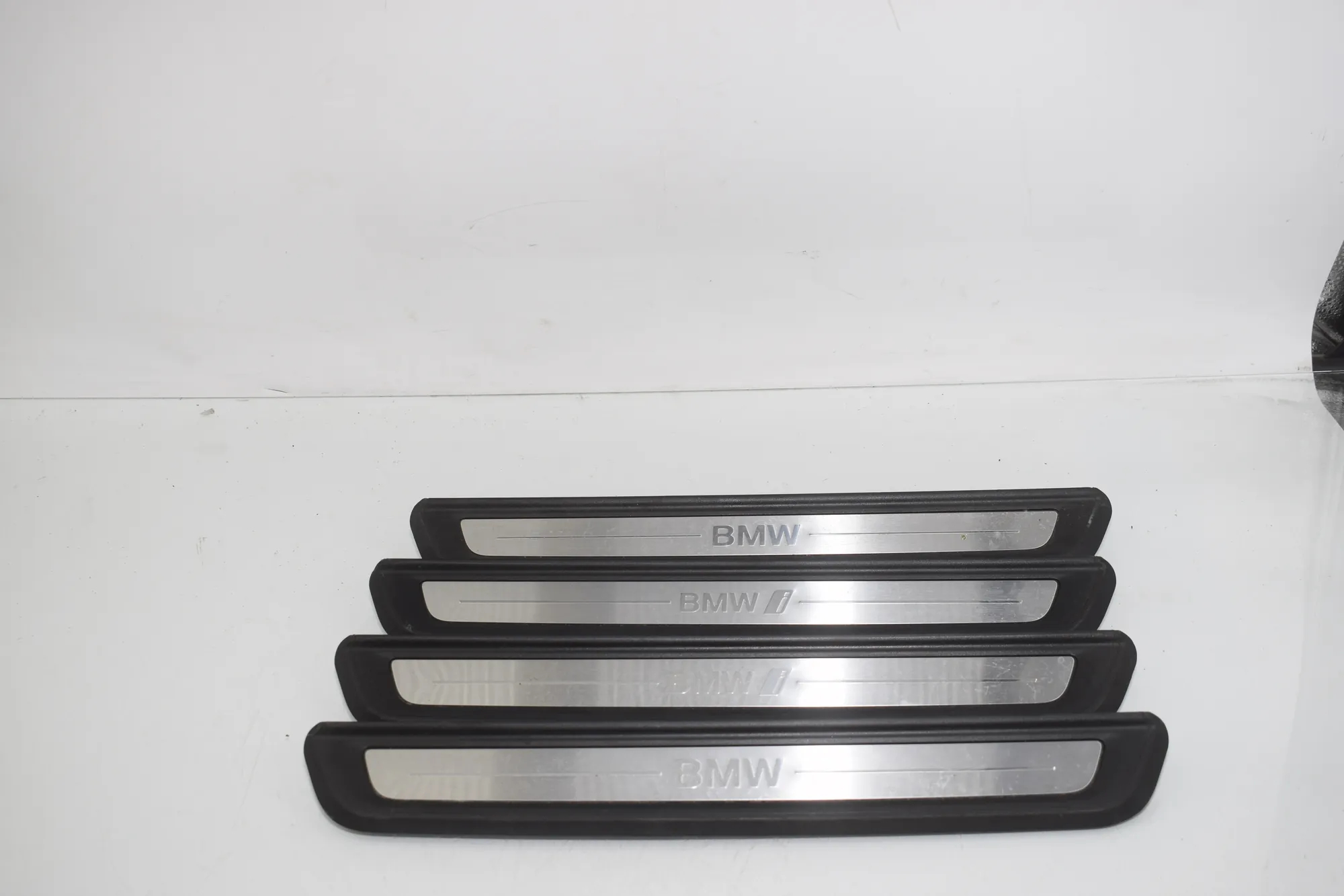 Door Sill Trim Kit – OEM 7407387 · BMW i4 (G26) BMW i4 (G26) eDrive40 2021 – 3