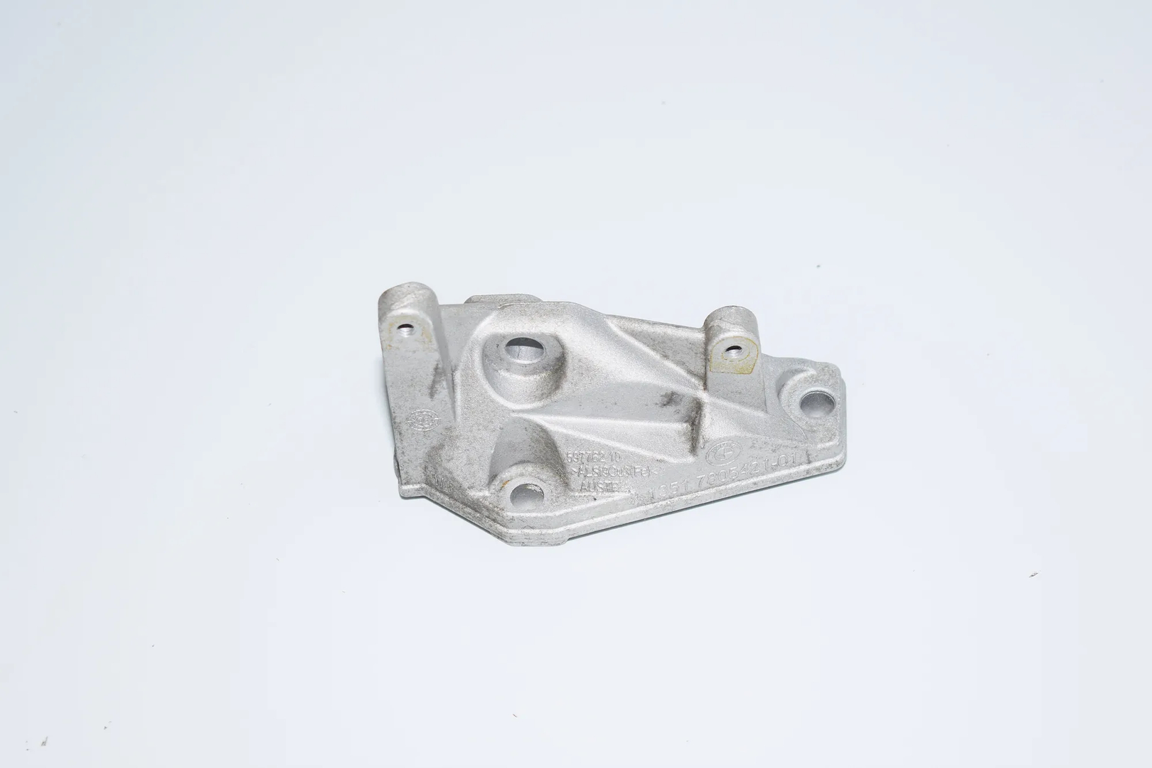 Fuel Pump Bracket – OEM 7805421 · BMW 5 (F10) 535 d 2011