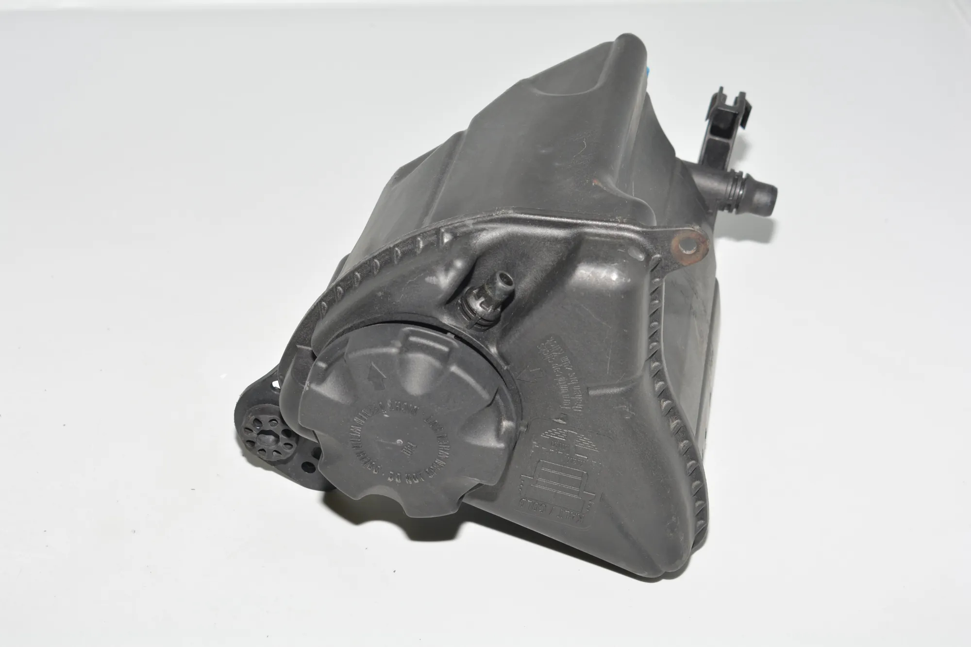 Expansion Tank – OEM 7601949 · BMW 5 (F10) 535 d 2011