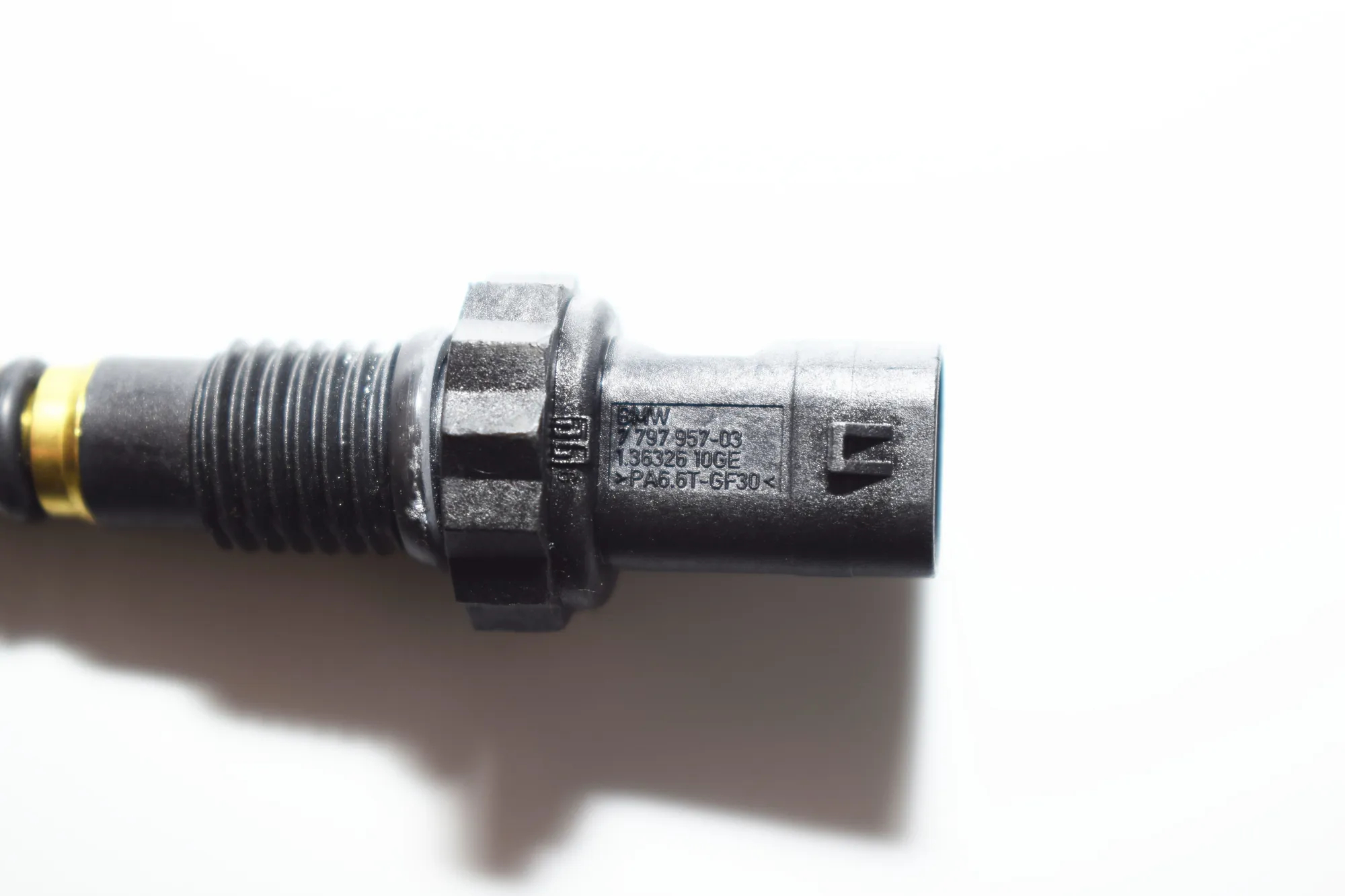Coolant Temperature Sensor – OEM 7797957 · BMW 3 Gran Turismo (F34) 320 d xDrive 2016 – 4