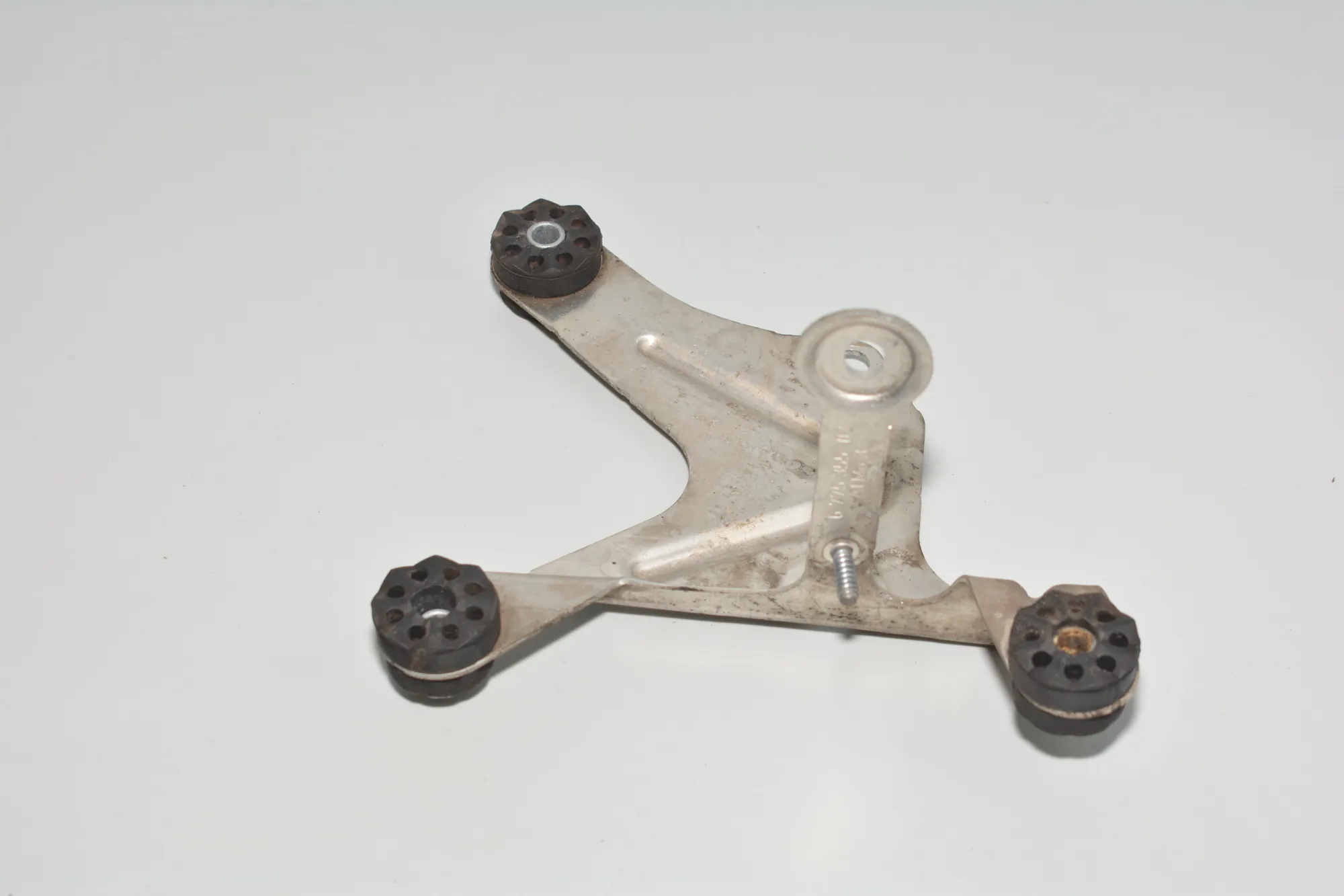 ABS Pump Holder – OEM 6775355 · BMW 5 (F10) 535 d 2011 – 2