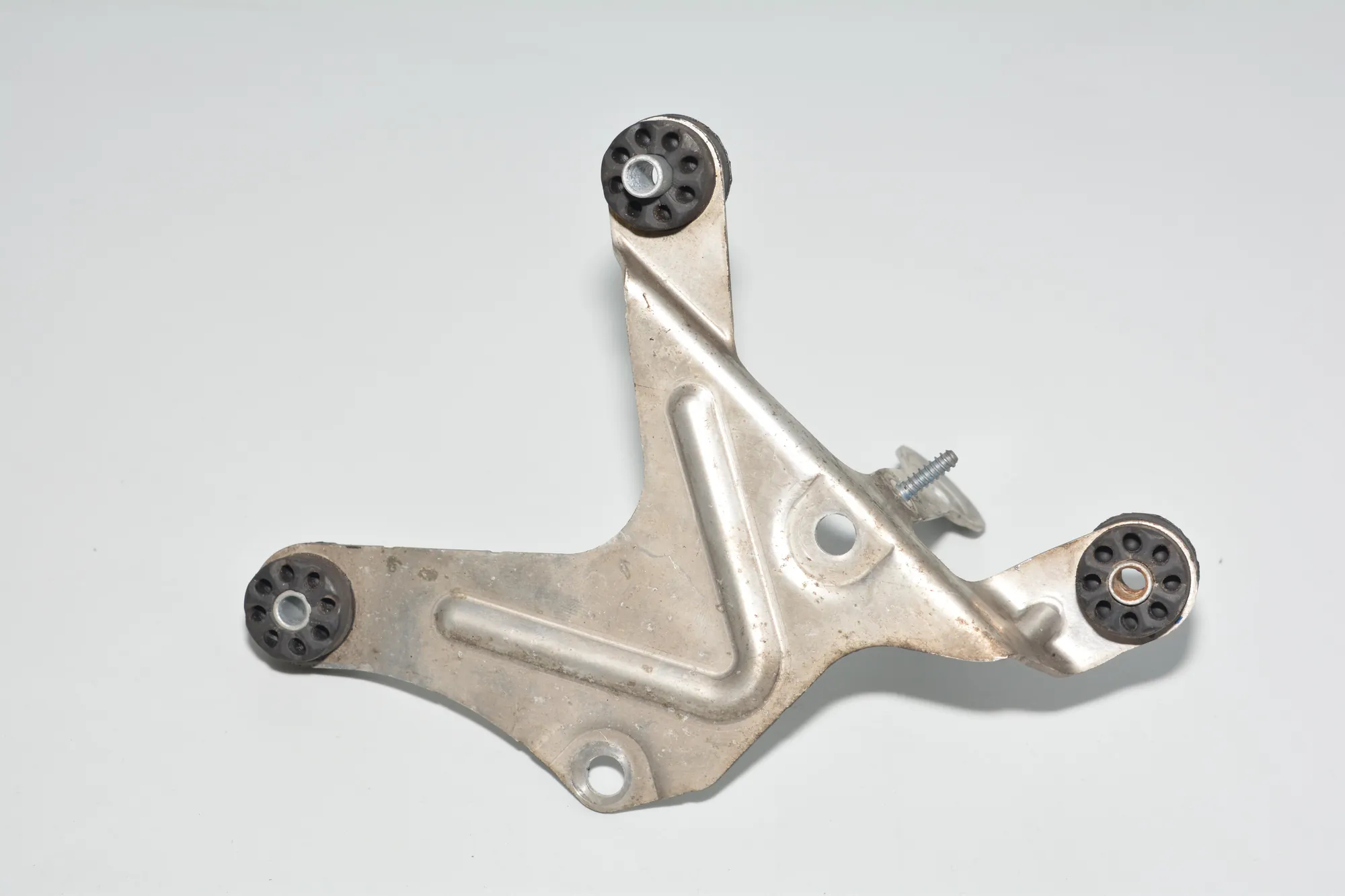 ABS Pump Holder – OEM 6775355 · BMW 5 (F10) 535 d 2011 – 3