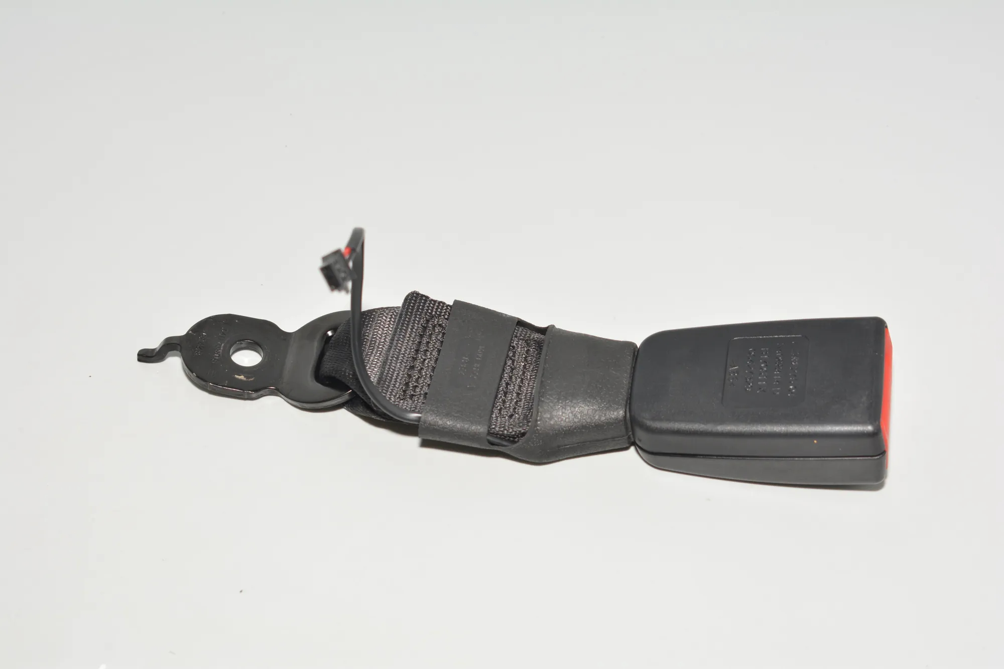 Rear Middle Seat Buckle – OEM 7243275 · BMW 5 (F10) 535 d 2011 – 3