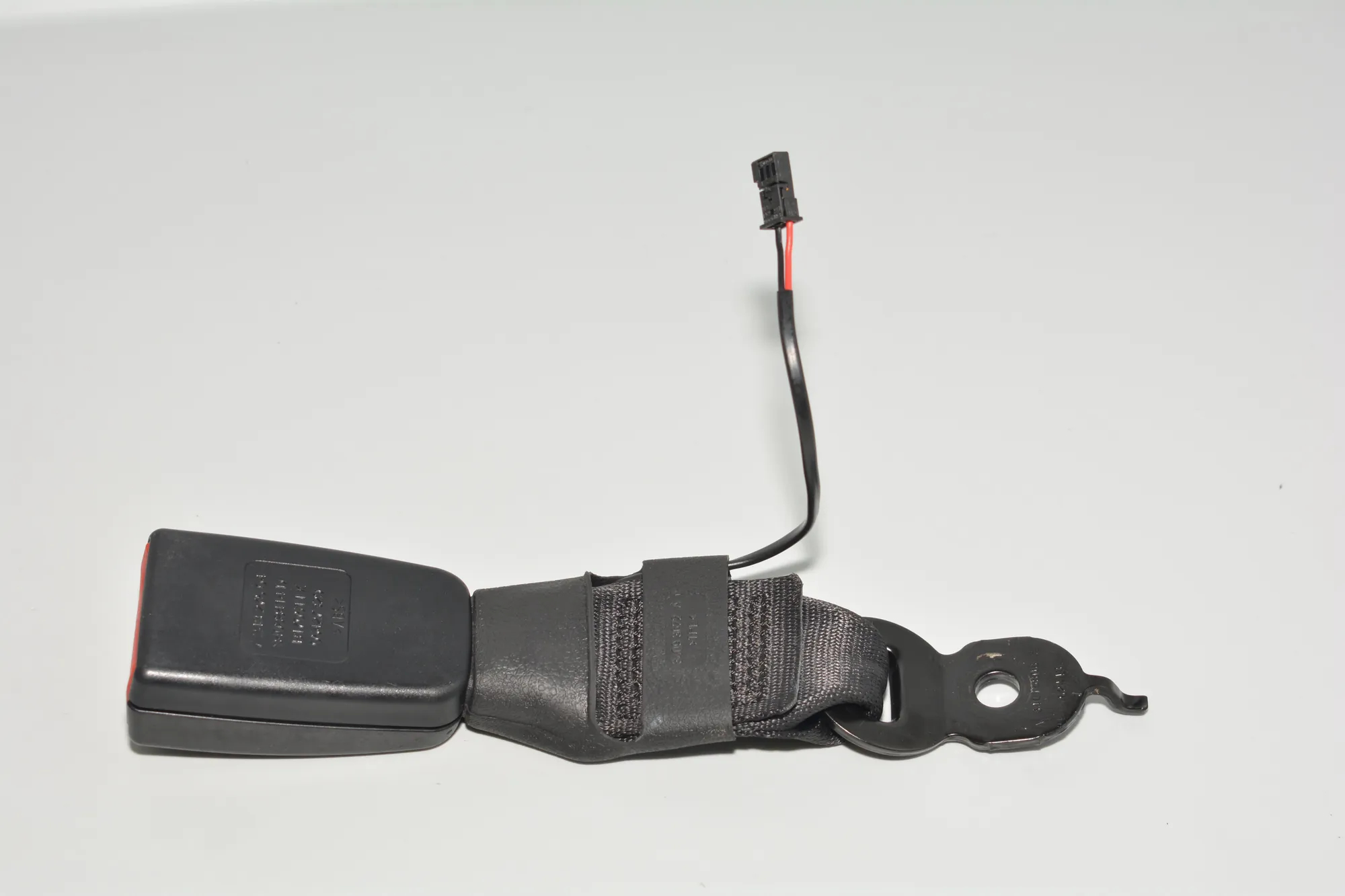 Rear Middle Seat Buckle – OEM 7243275 · BMW 5 (F10) 535 d 2011 – 4