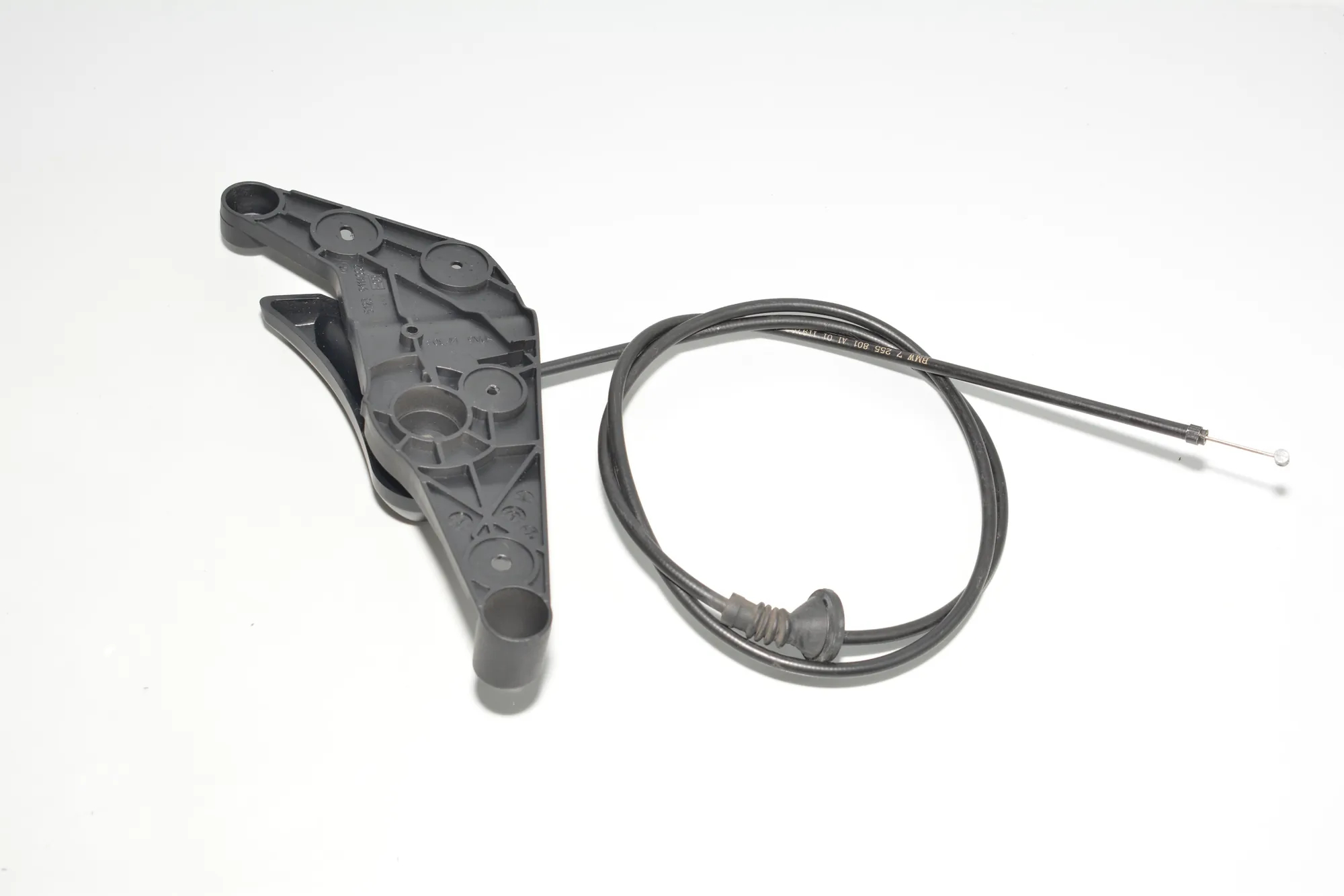 Bonnet Lock Cable – OEM 7255801 · BMW 5 (F10) 535 d 2011 – 3