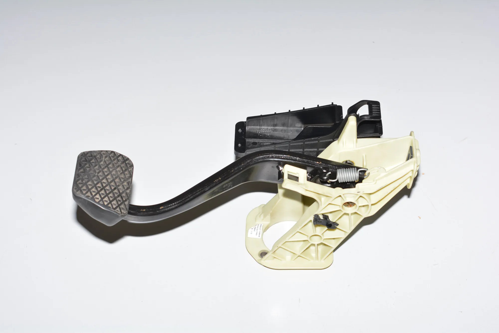Brake Pedal – OEM 6775368 · BMW 5 (F10) 535 d 2011 – 2
