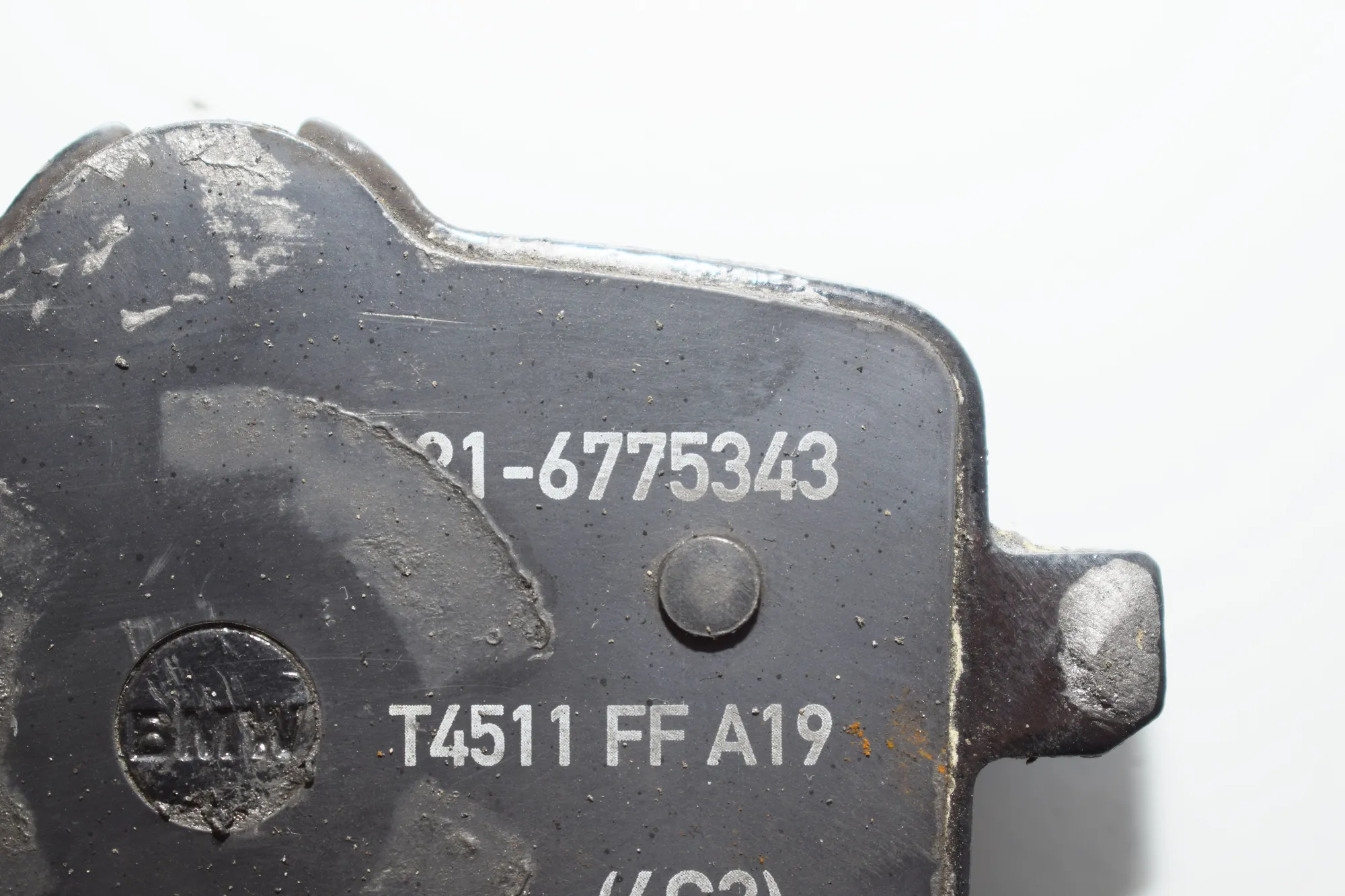 Rear Brake Pads – OEM 6775343 · BMW 5 (F10) BMW 5 (F10) 2012 – 3