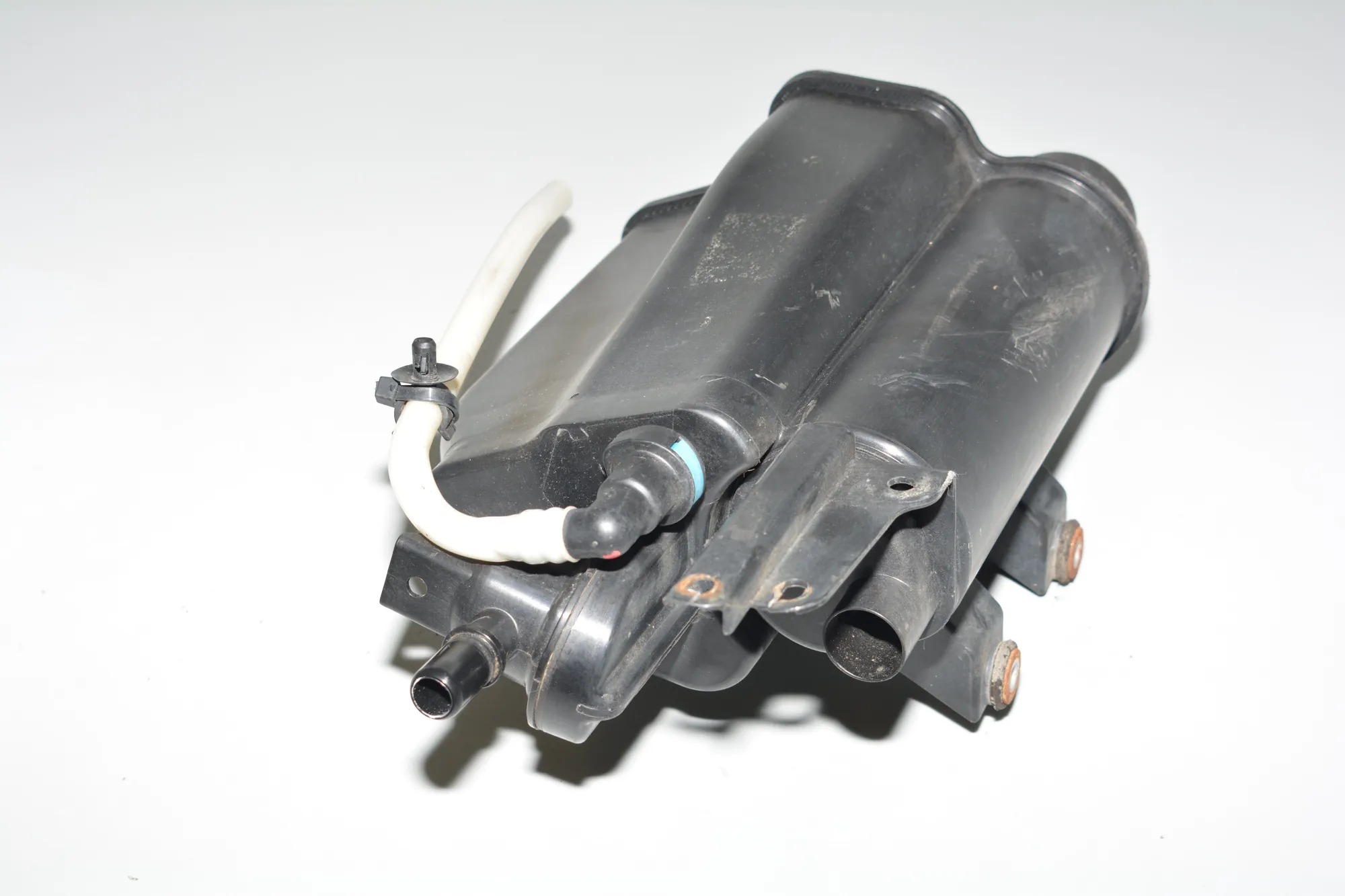 Fuel Vapor Filter (EVAP) – OEM 7271029 · BMW 3 (F30, F80) 328 i xDrive 2013 – 3