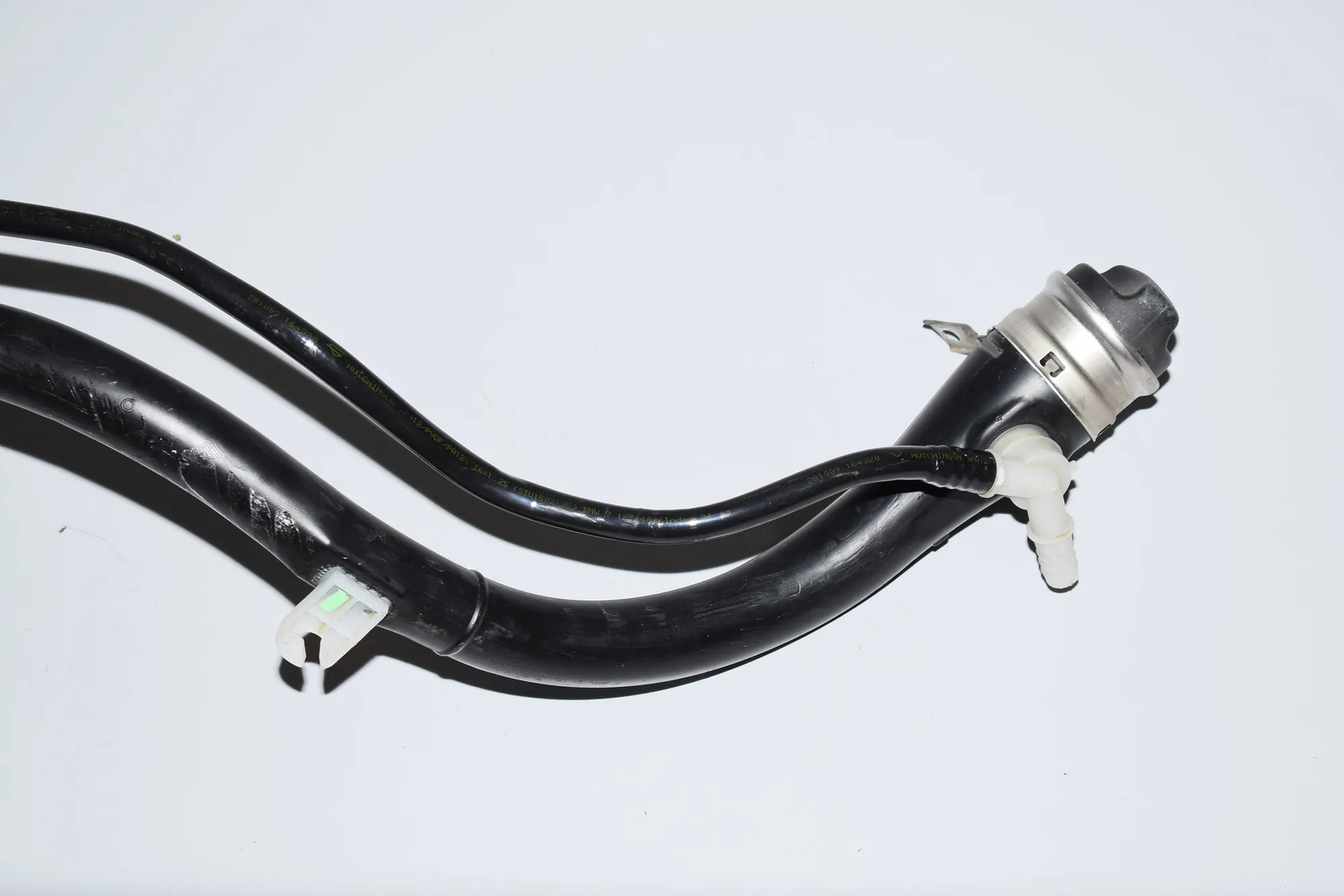 Fuel Tank Pipe – OEM 7185149 · BMW 7 (F01, F02) 730 d 2010 – 2