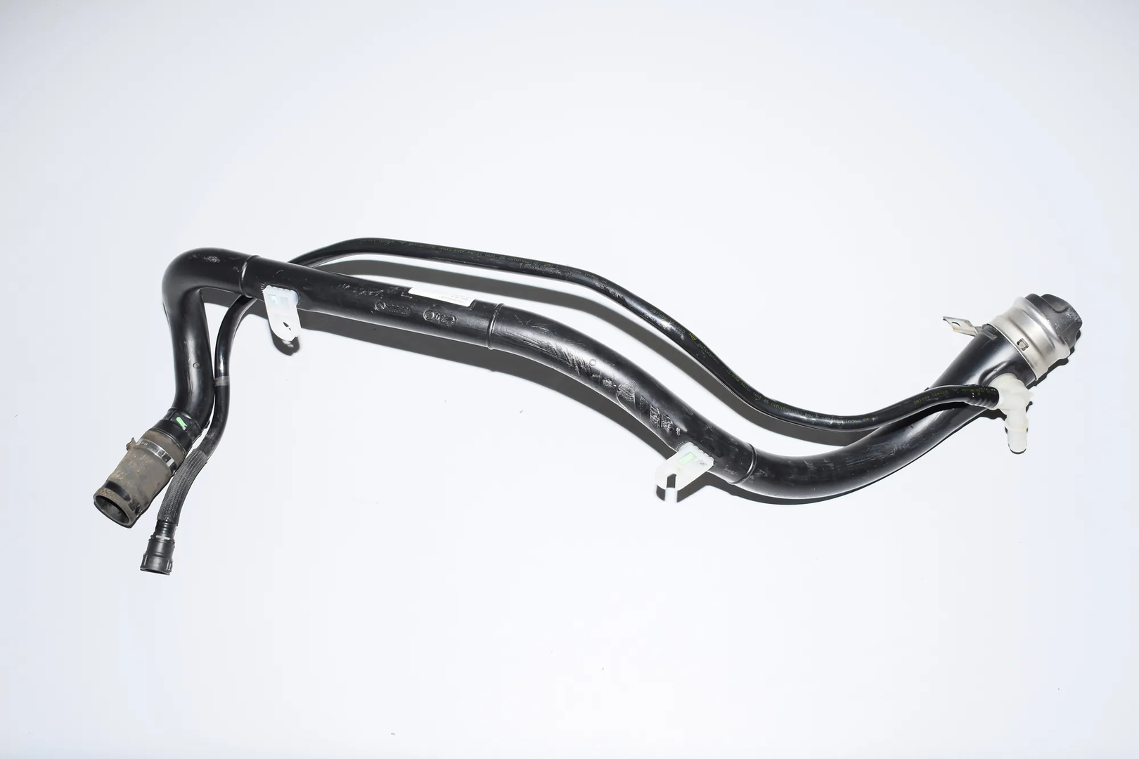 Fuel Tank Pipe – OEM 7185149 · BMW 7 (F01, F02) 730 d 2010