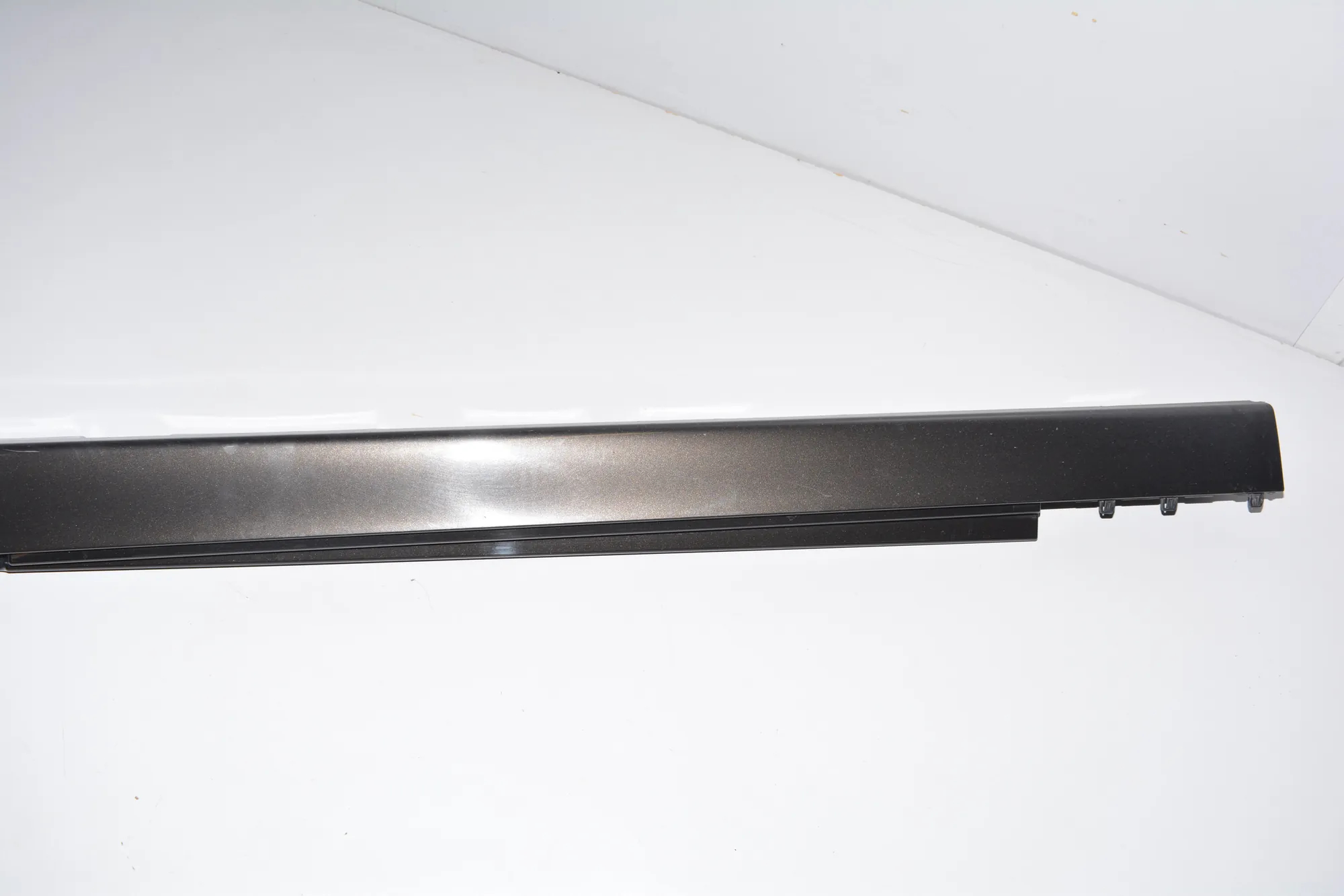 Left Side Plastic Sideskirt Cover – OEM 7184773 · BMW 5 Touring (F11) 530 d 2013 – 3
