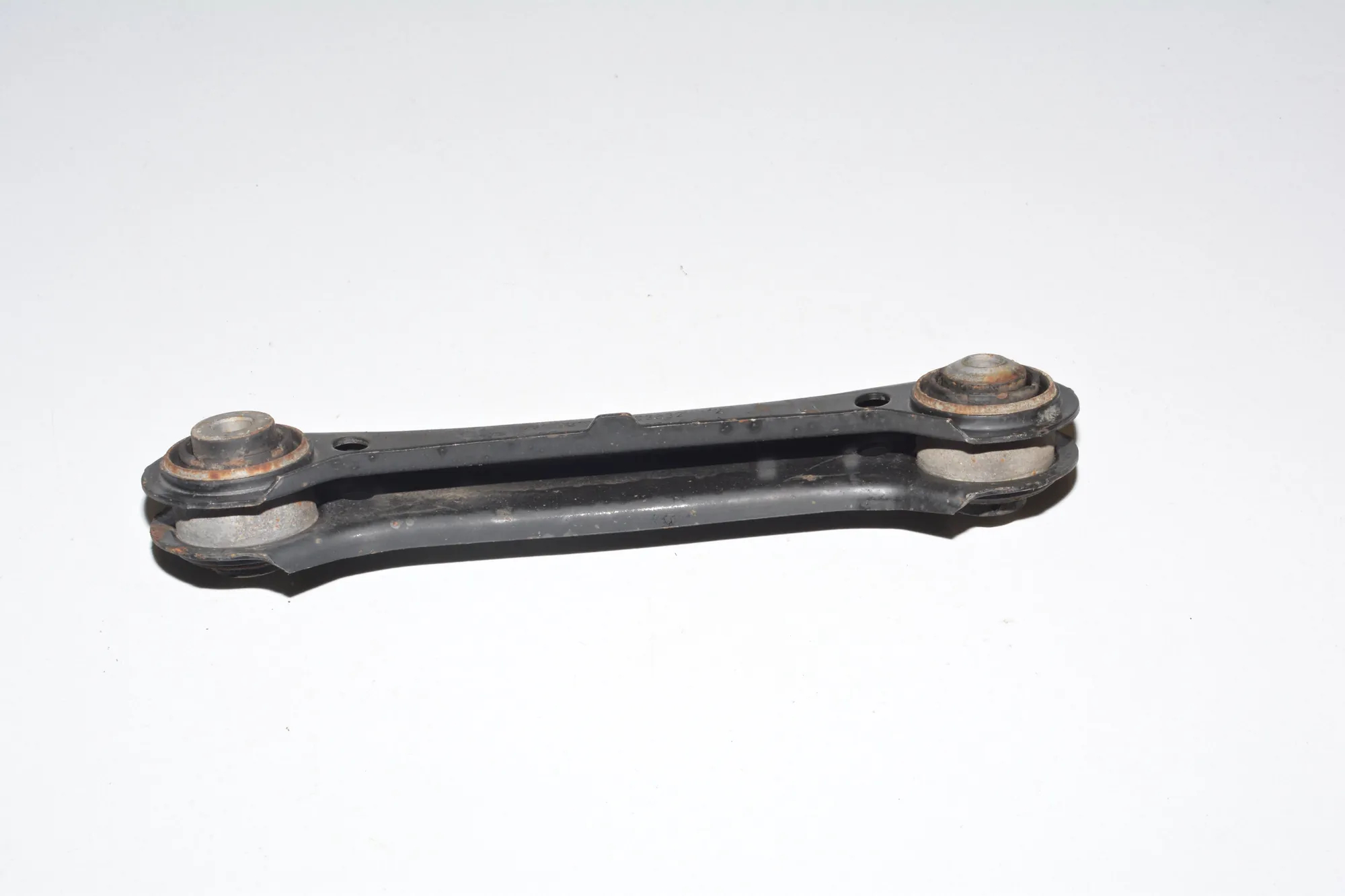 Rear Left Control Arm – OEM 6782237 · BMW 1 (E87) 118 d 2010 – 4