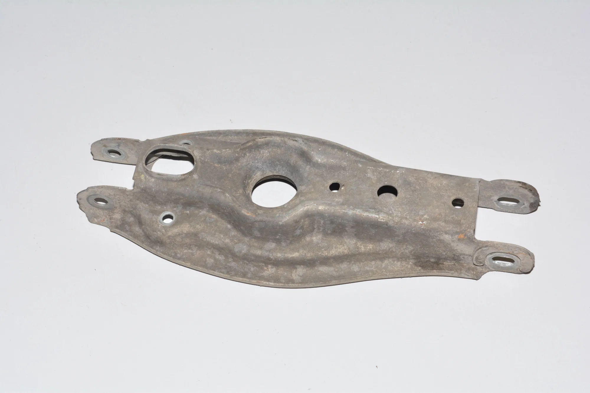 Rear Left Lower Control Arm · BMW 1 (E87) 118 d 2010 – 4