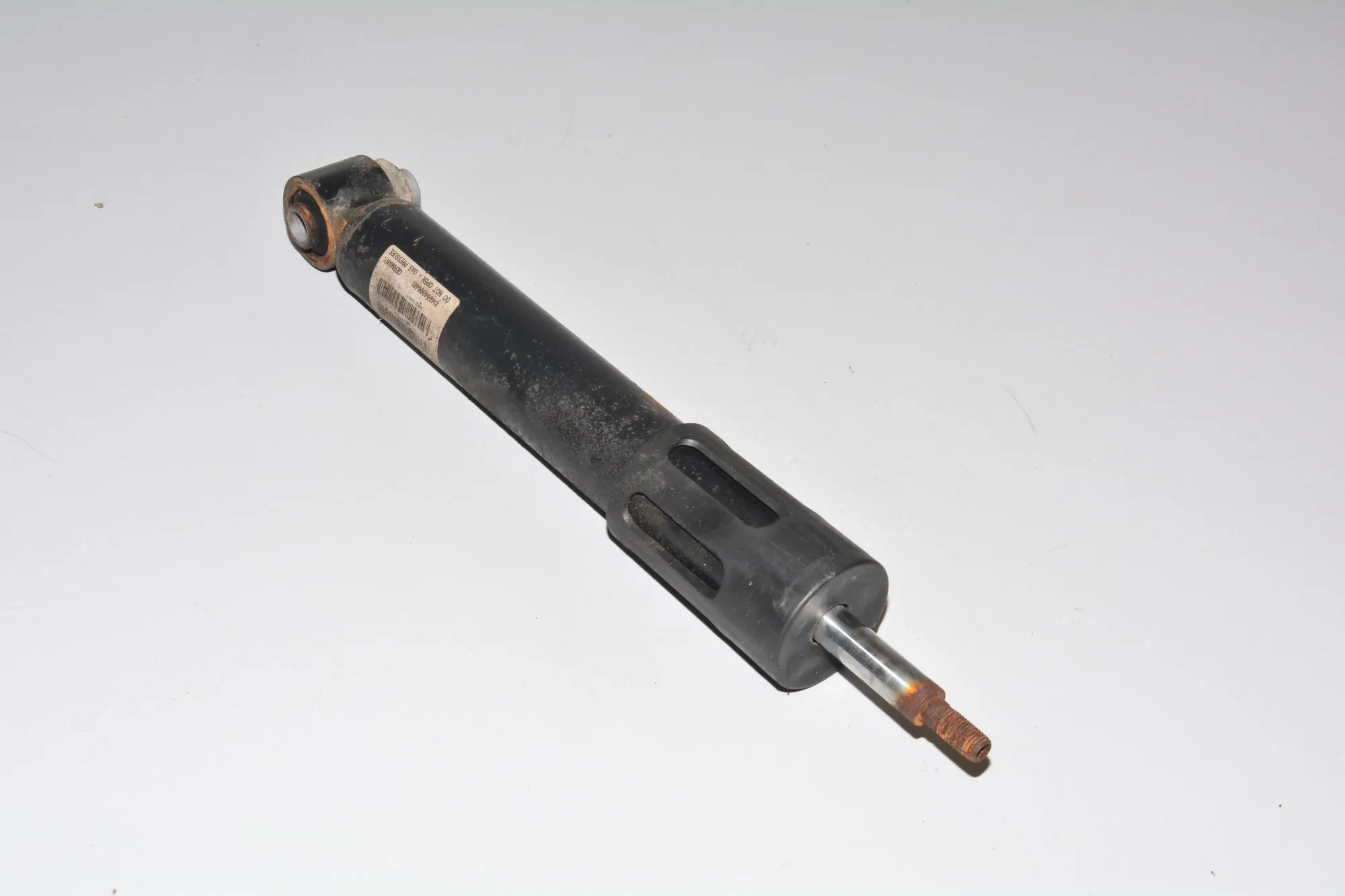 Rear Left Shock Absorber – OEM 6797771 · BMW 5 Touring (F11) 528 i xDrive 2013 – 3