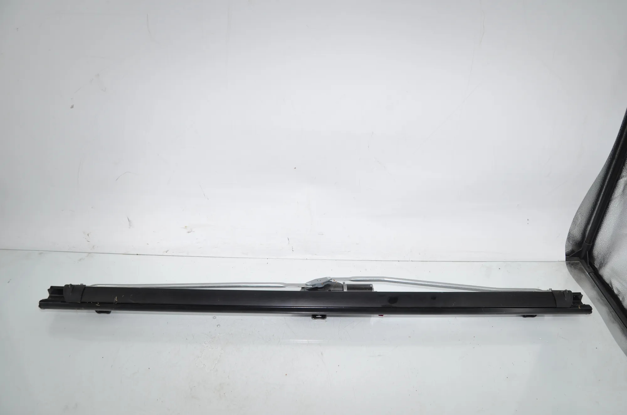 Boot Sliding Parcel Shelf – OEM 51469129056 · BMW 7 (F01, F02) BMW 7 (F01, F02) 740 i, Li 2011 – 2