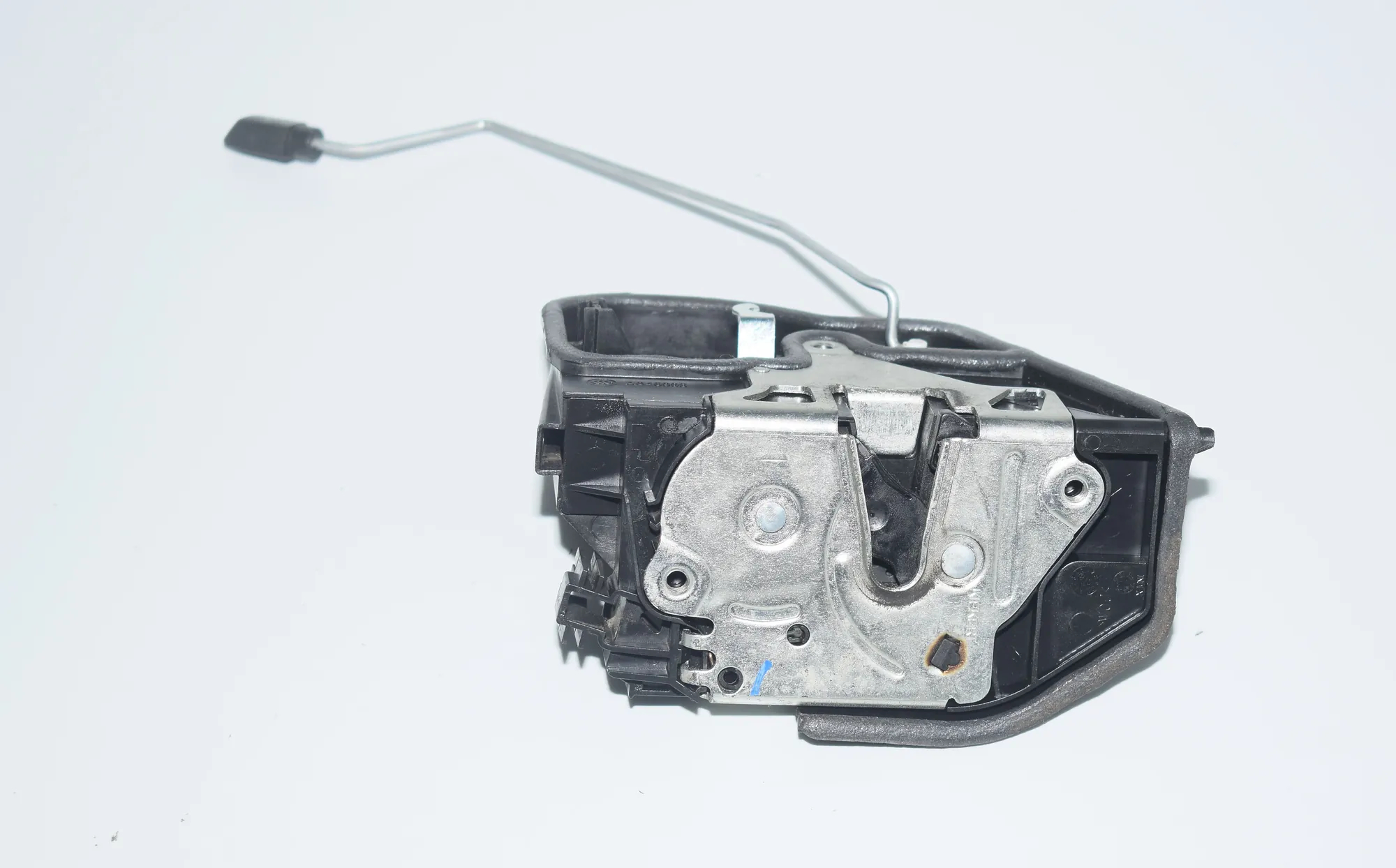Front Right Door Lock – OEM 7202144 · BMW X3 (E83) xDrive 20 d 2008 – 3
