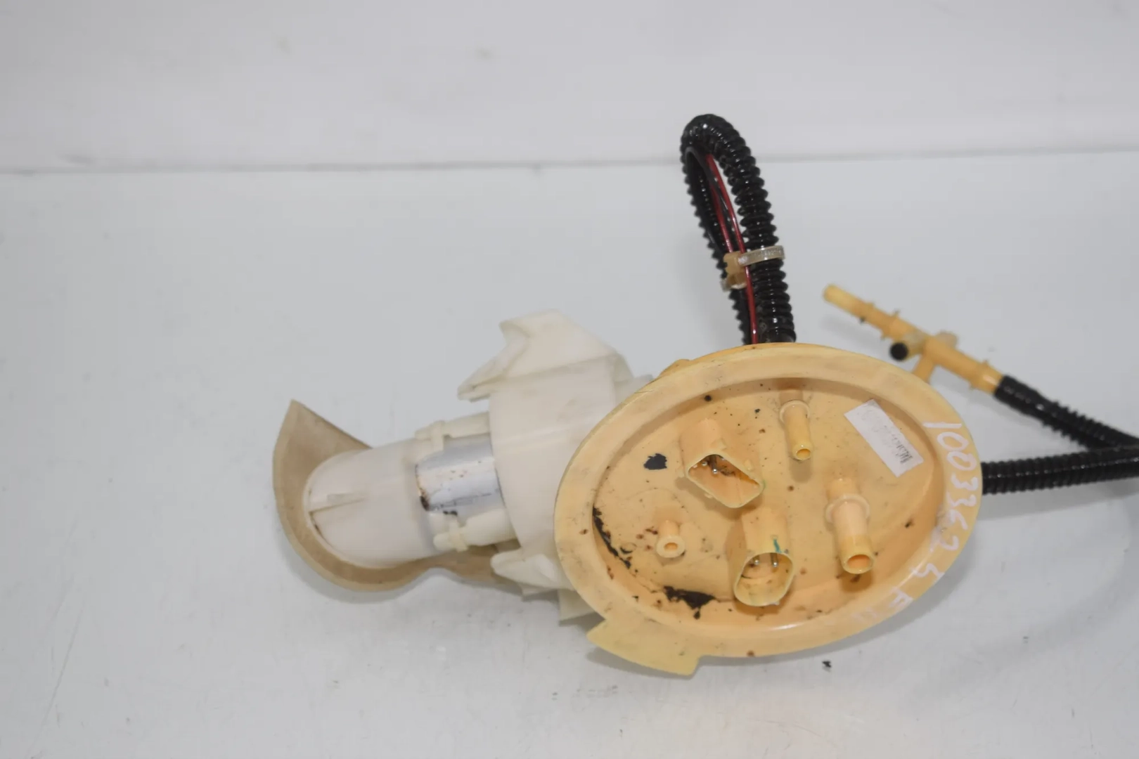 Fuel Tank Pump – OEM 7260648 · BMW 5 Touring (F11) 530 d xDrive 2011