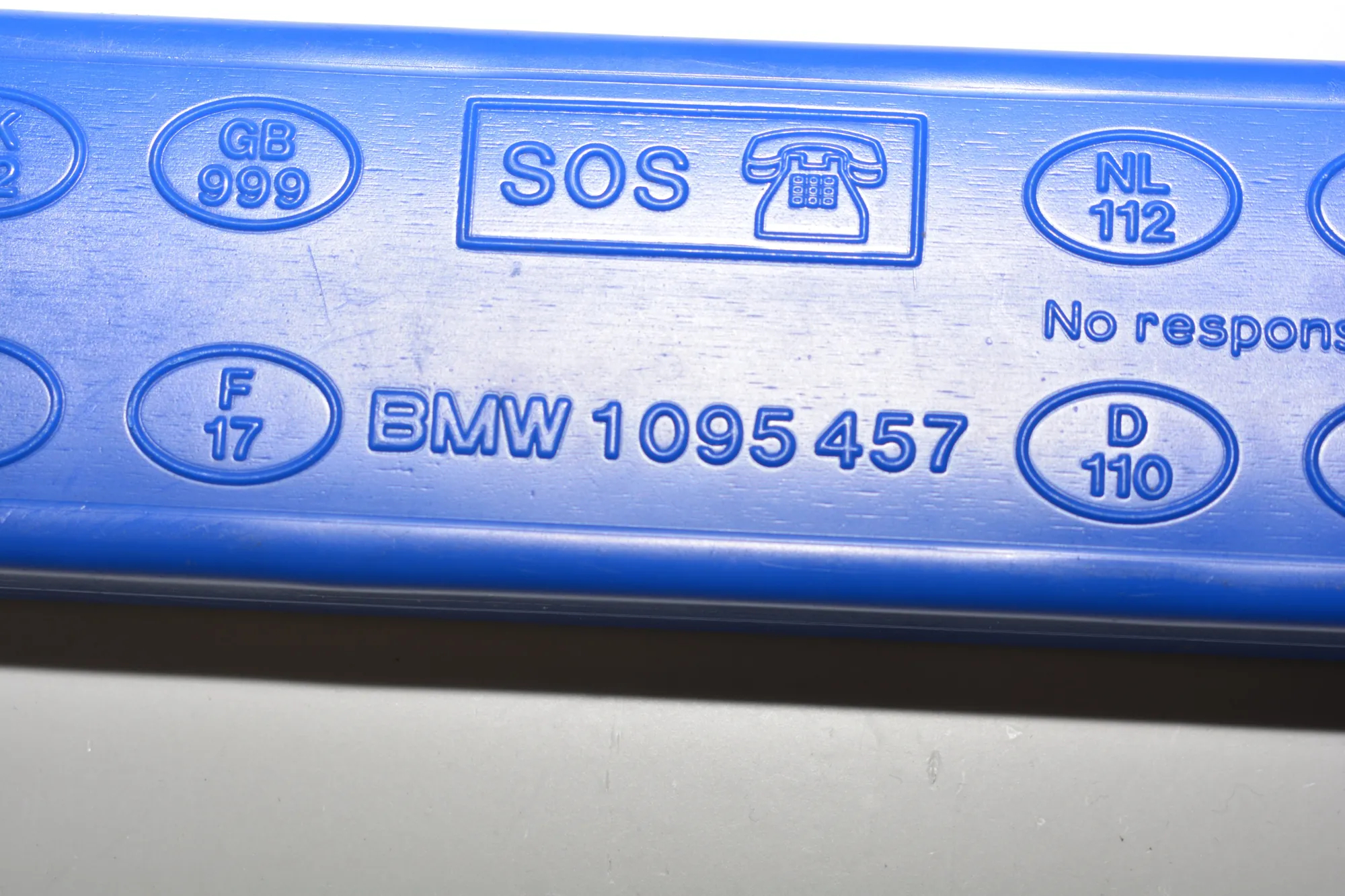Warning Triangle – OEM 1095457 · BMW 3 Coupe (E92) 325 d 2011 – 4