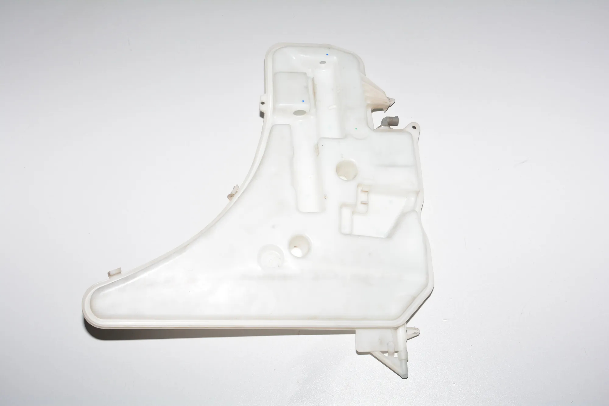 Window Washer Tank – OEM 4874746 · BMW 3 Coupe (E92) 325 d 2011 – 3