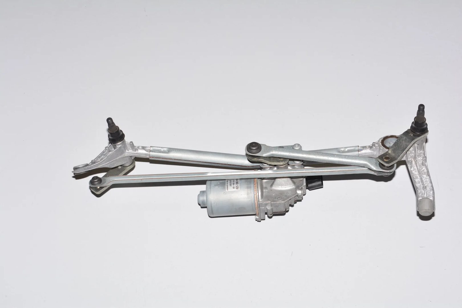 Front Windshield Wiper Mechanism – OEM 7161710 · BMW 3 Coupe (E92) 325 d 2011 – 2