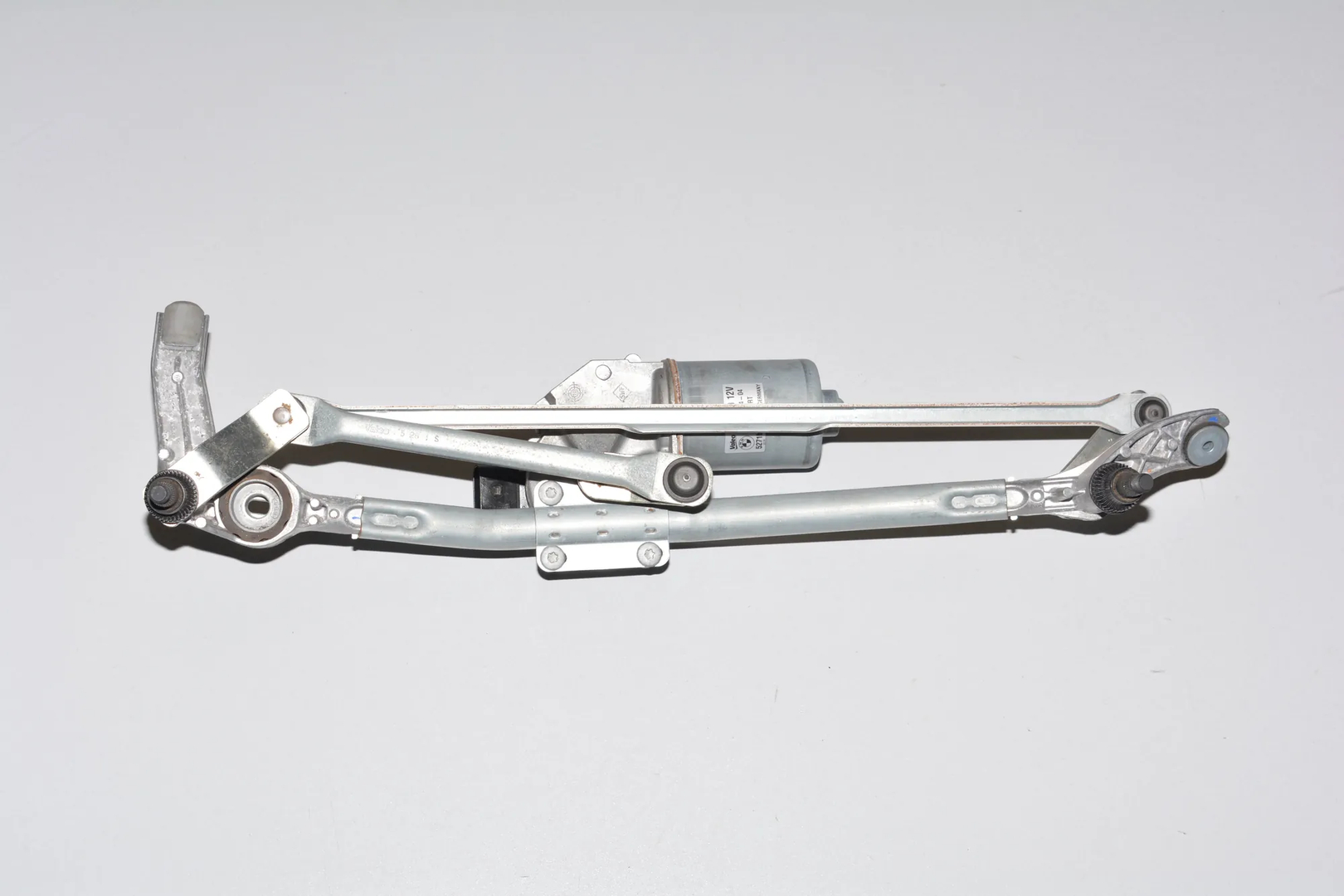 Front Windshield Wiper Mechanism – OEM 7161710 · BMW 3 Coupe (E92) 325 d 2011
