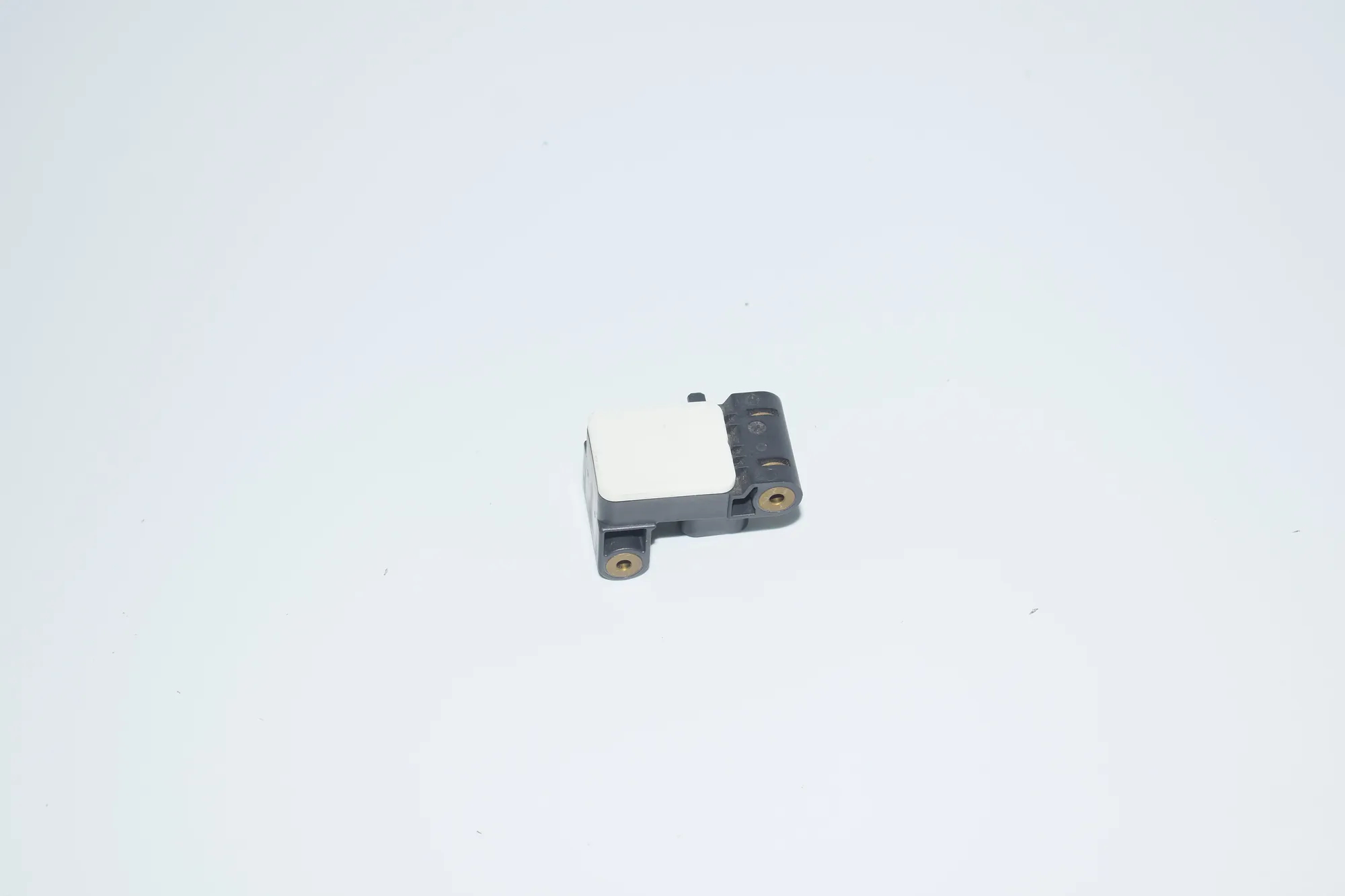 Front Right Impact Sensor – OEM 6911003 · BMW X3 (E83) xDrive 20 d 2008 – 3