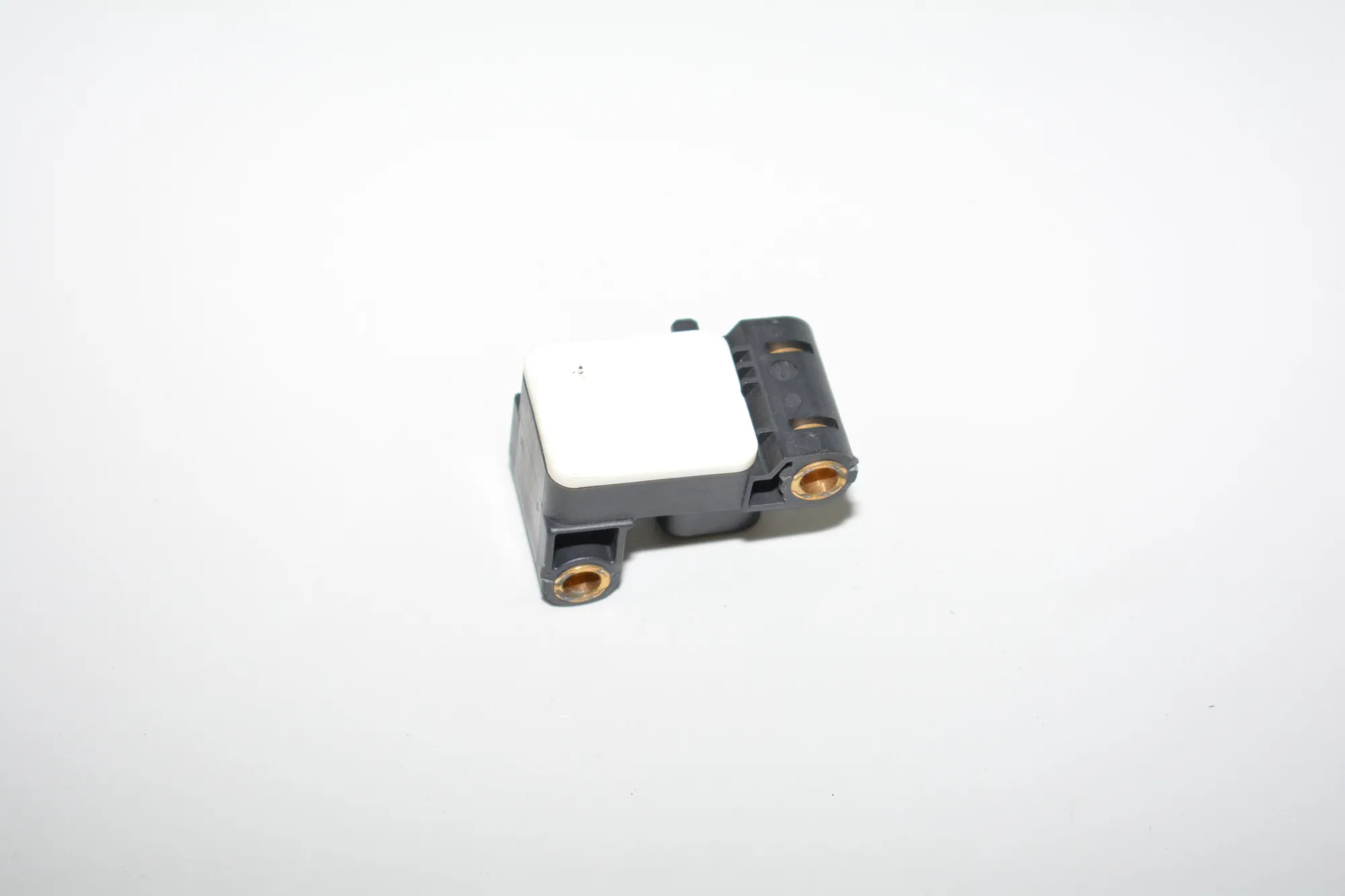 Front Right Impact Sensor – OEM 6956485 · BMW 3 Coupe (E92) 325 d 2011 – 3