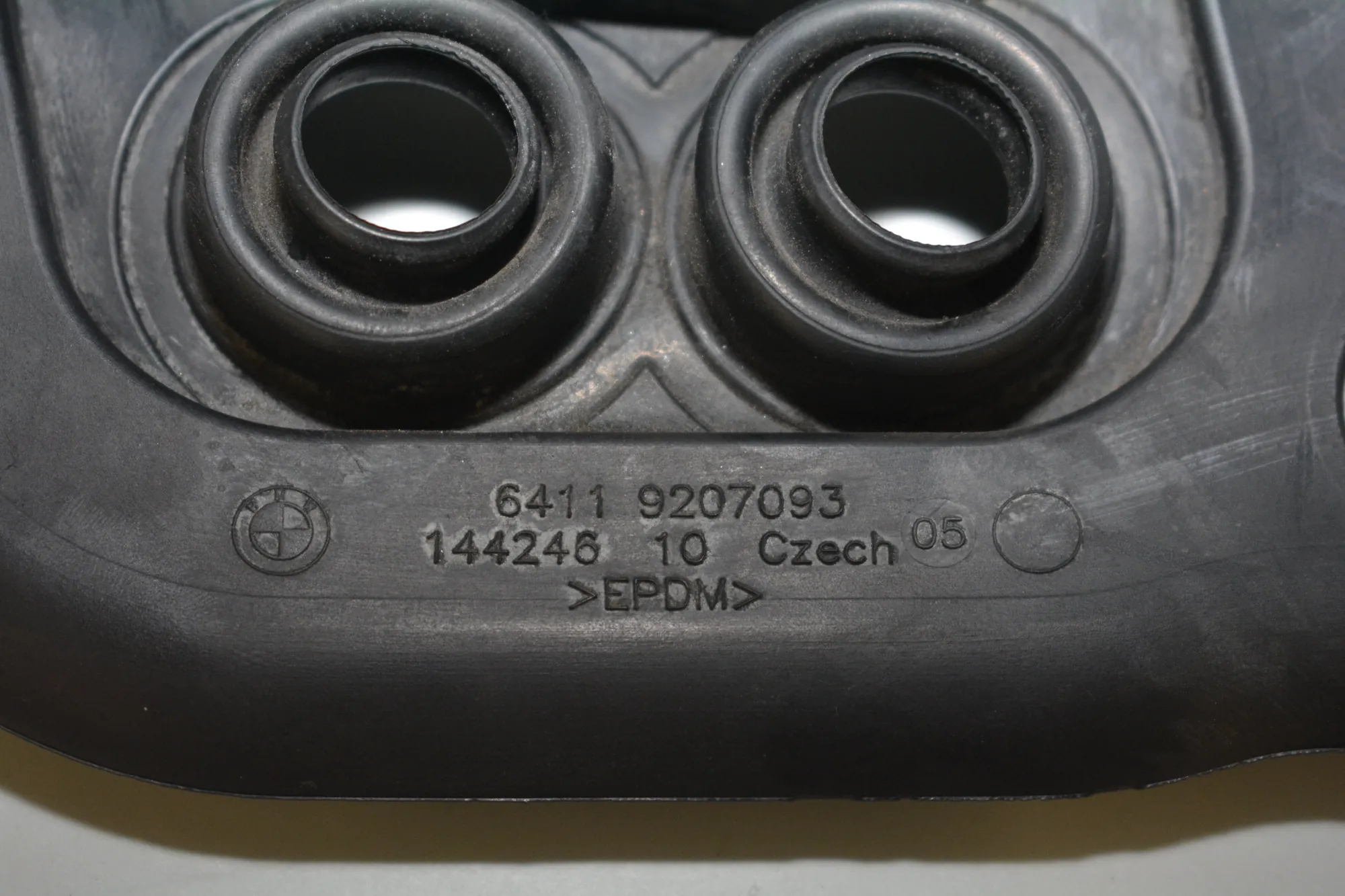 Other Engine Compartment Parts – OEM 9207093 · BMW 3 (F30, F80) 328 i 2012 – 5