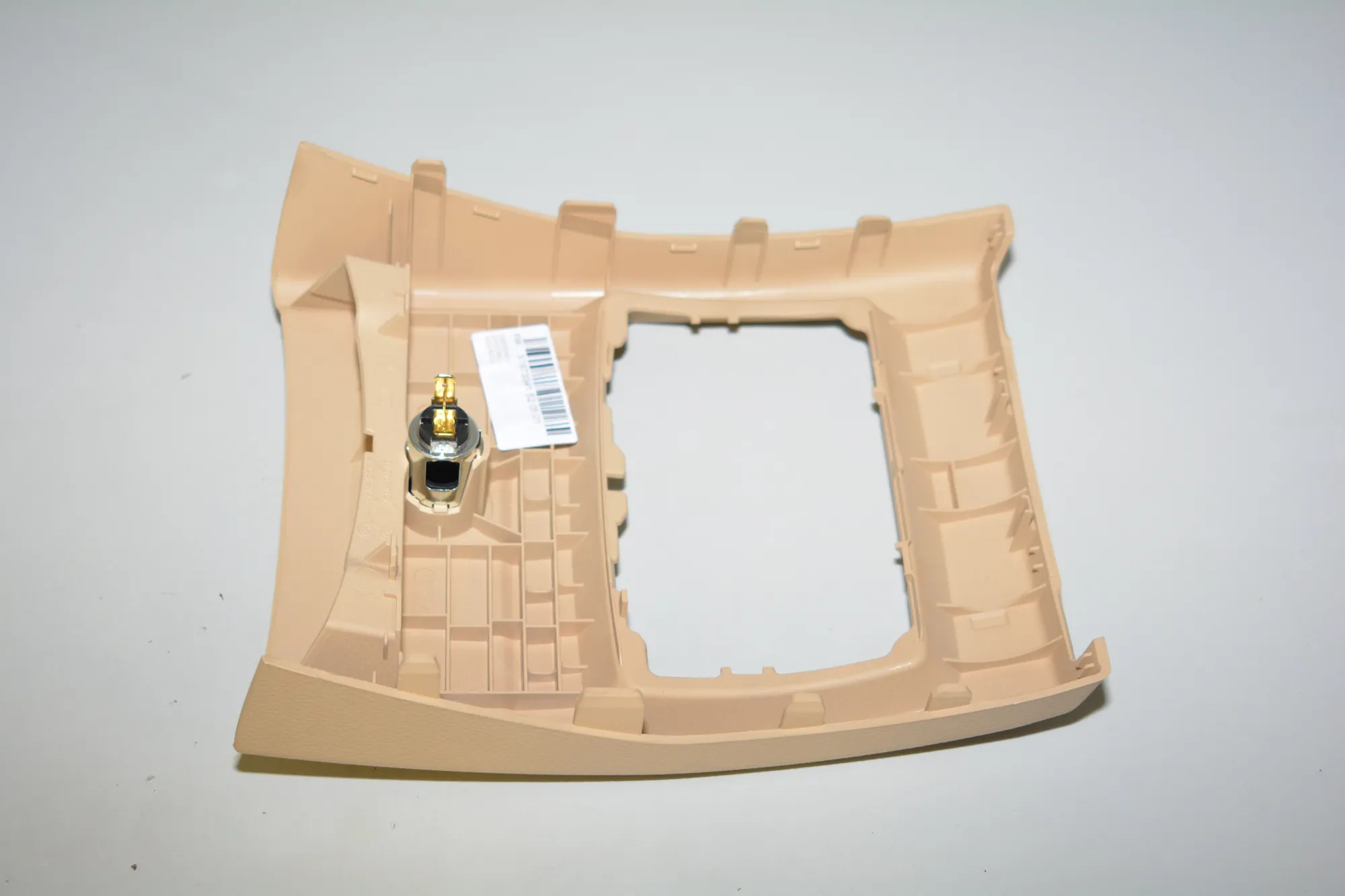 Center Console Trim – OEM 7873341 · BMW 3 (F30, F80) 328 i 2012 – 5