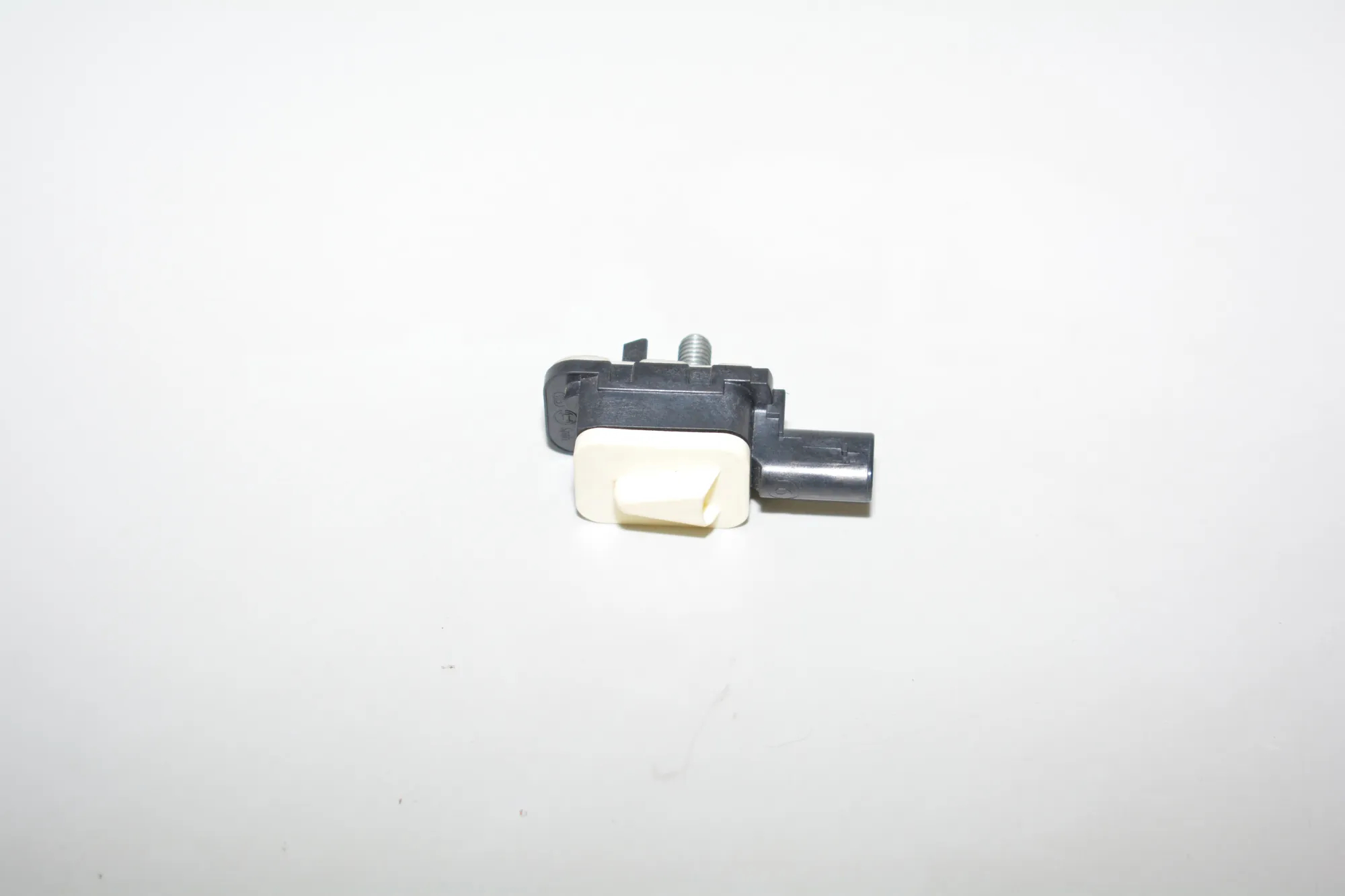 Right Side Impact Sensor – OEM 9217711 · BMW 4 Coupe (F32, F82) 428 i xDrive 2015