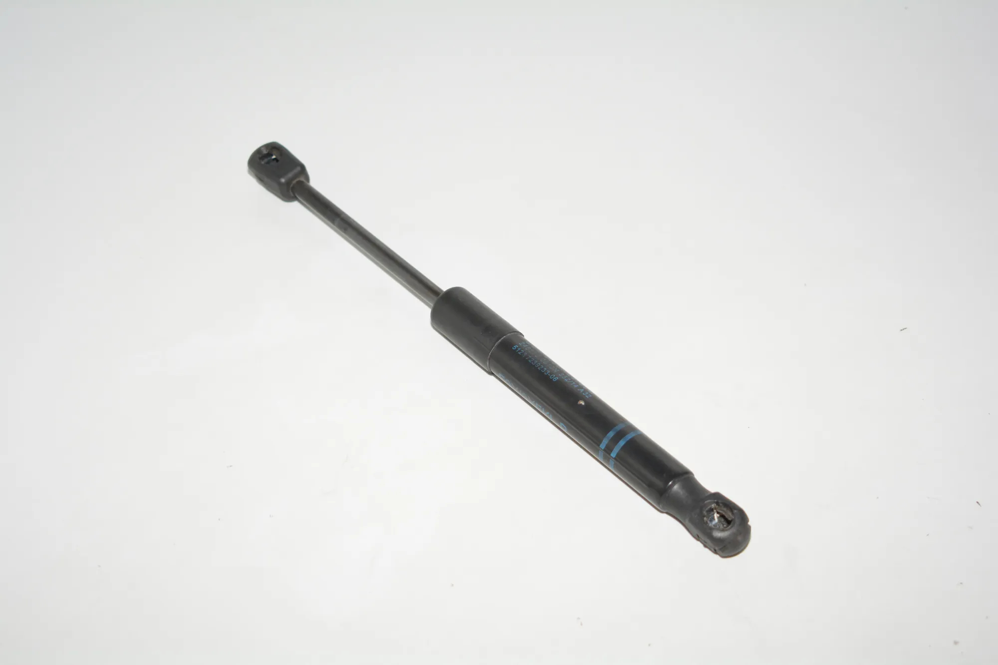 Front Right Bonnet Strut – OEM 7239233 · BMW 4 Coupe (F32, F82) 428 i xDrive 2015 – 3