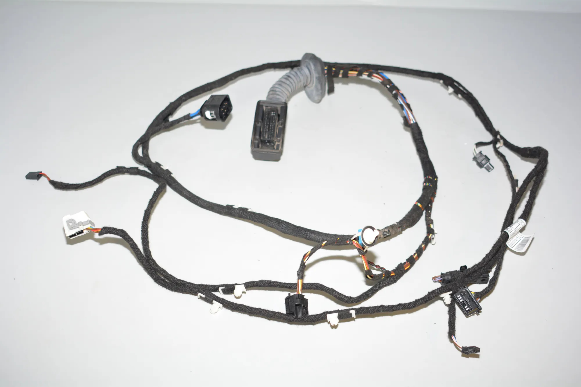 Front Left Door Wiring – OEM 9337193 · BMW 4 Coupe (F32, F82) 428 i xDrive 2015 – 4