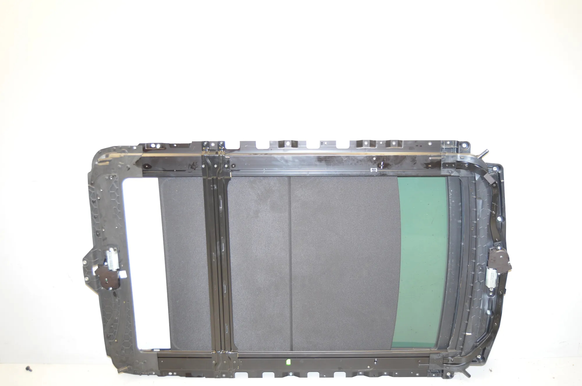 Sunroof – OEM 8038192 · BMW 5 Touring (F11) 530 d xDrive 2012 – 4