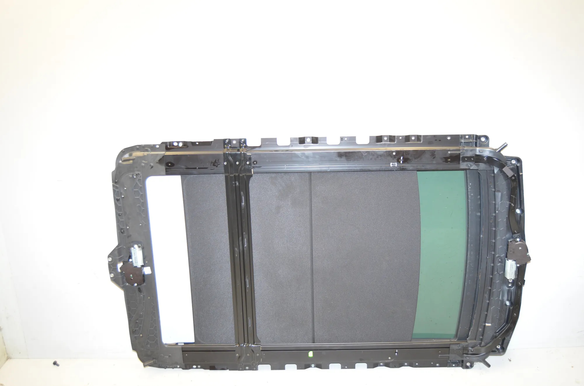 Sunroof – OEM 8038192 · BMW 5 Touring (F11) 530 d xDrive 2012 – 3