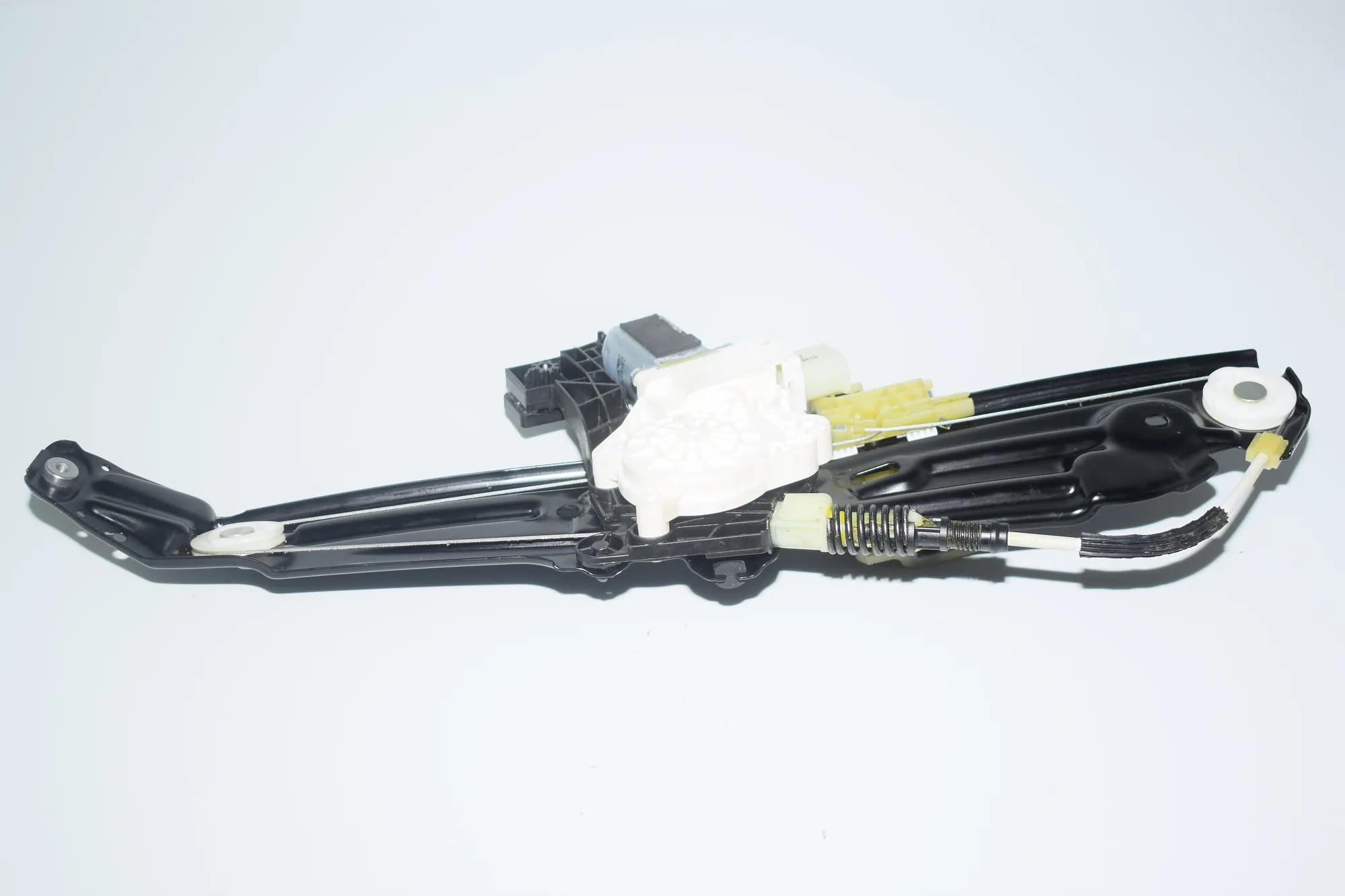 Rear Right Door Window Regulator – OEM 7208018 · BMW 5 Touring (F11) 530 d 2013 – 3