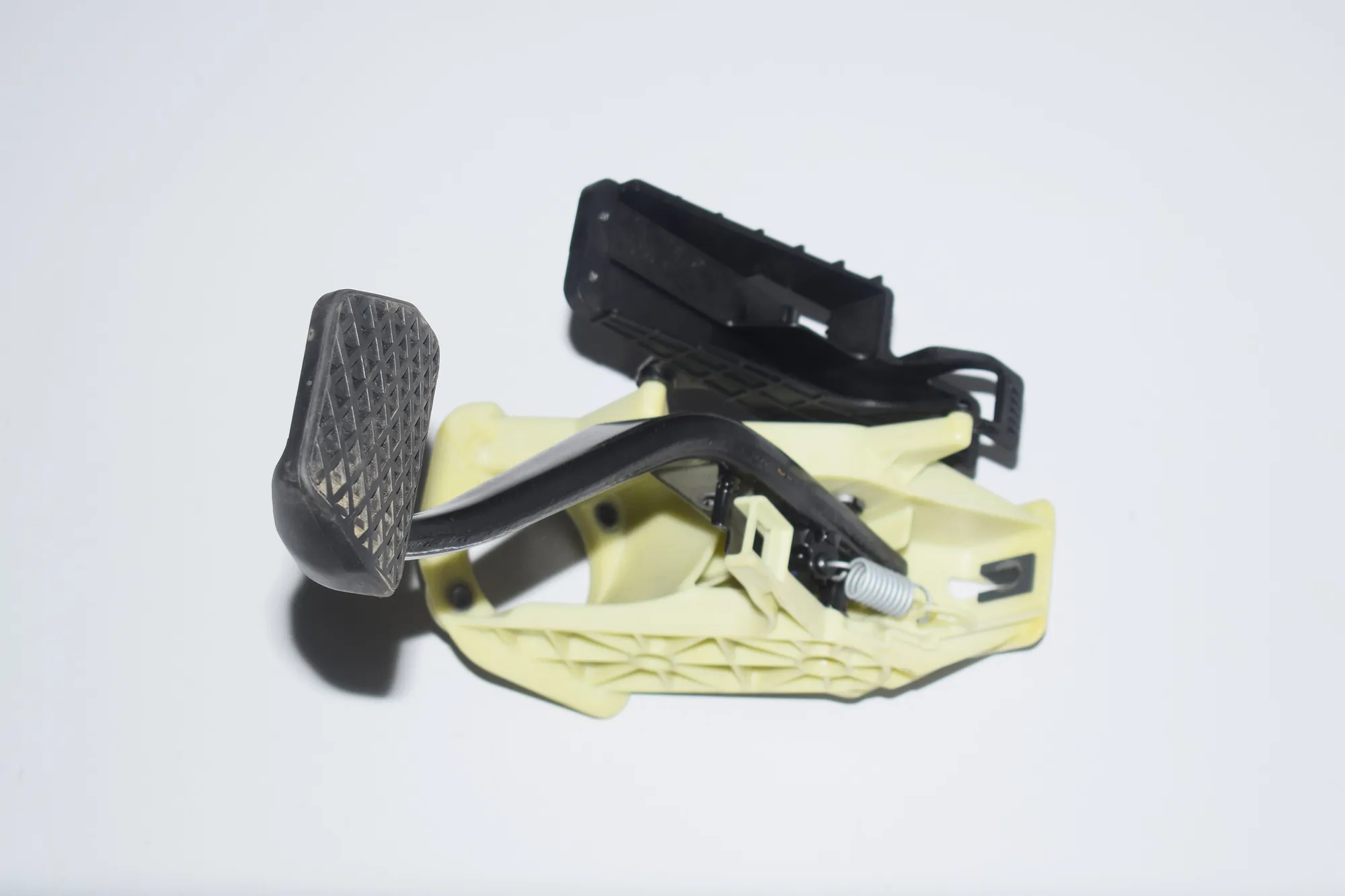 Brake Pedal – OEM 1160421 · BMW 5 Touring (F11) 530 d 2013