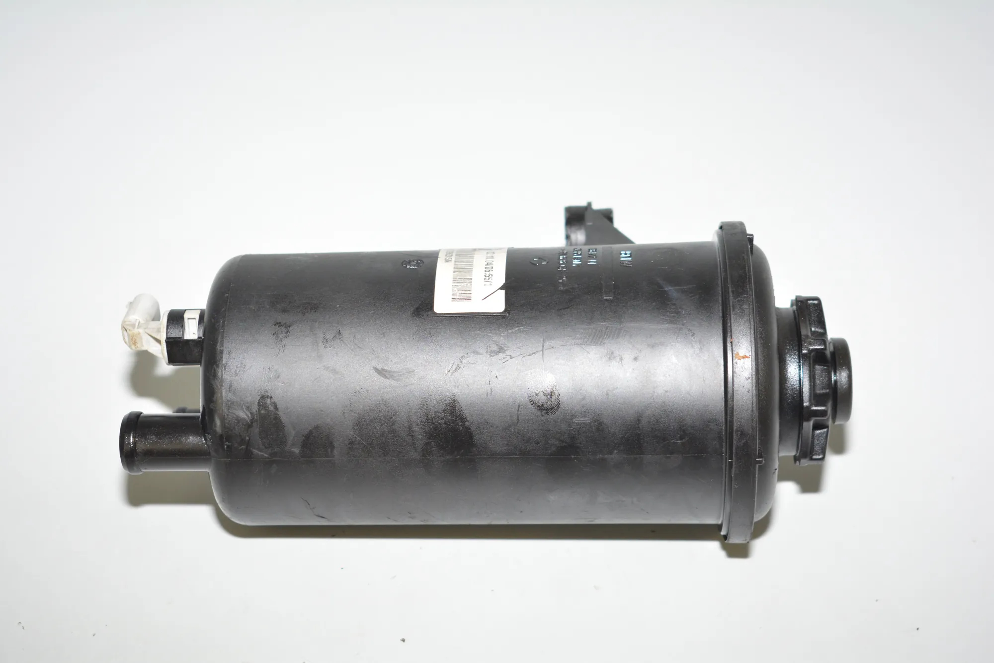 Power Steering Pump Tank – OEM 6752963 · BMW 5 (E60) BMW 5 (E60) 520 d 2006 – 4