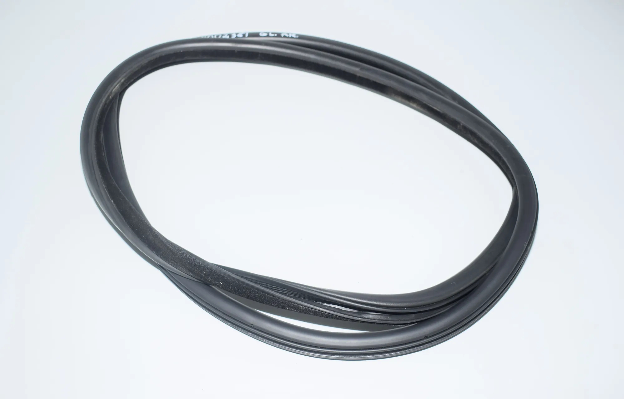 Rear Left Door Seal Rubber · BMW 5 Touring (F11) 530 d 2013