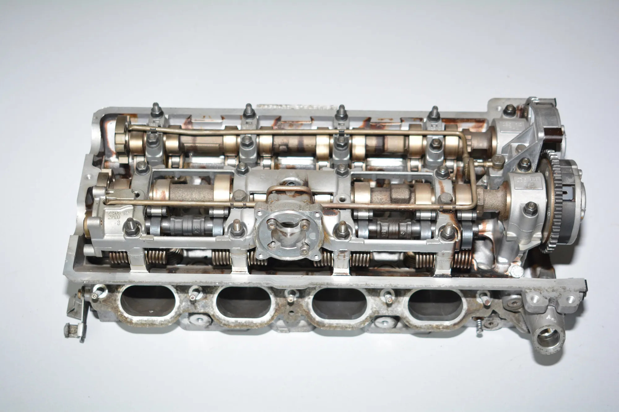 Right Side Engine Head – OEM 7506172 · BMW 7 (E65, E66, E67) 750 i, Li 2005 – 3