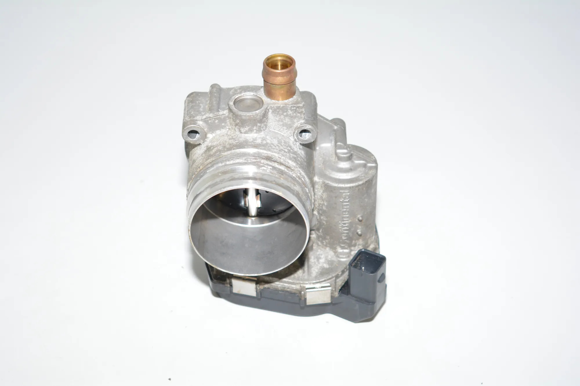 Throttle Body – OEM 7588625 · BMW 3 (F30, F80) 328 i xDrive 2013 – 5