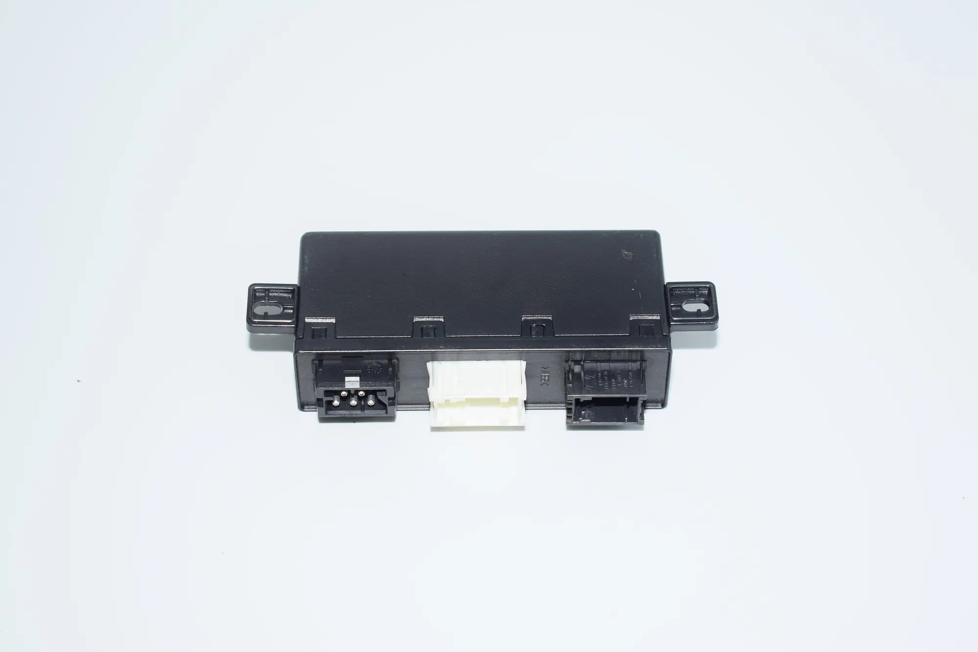 Front Left Door Control Unit – OEM 6904255 · BMW 5 (E39) BMW 5 (E39) 2001 – 4