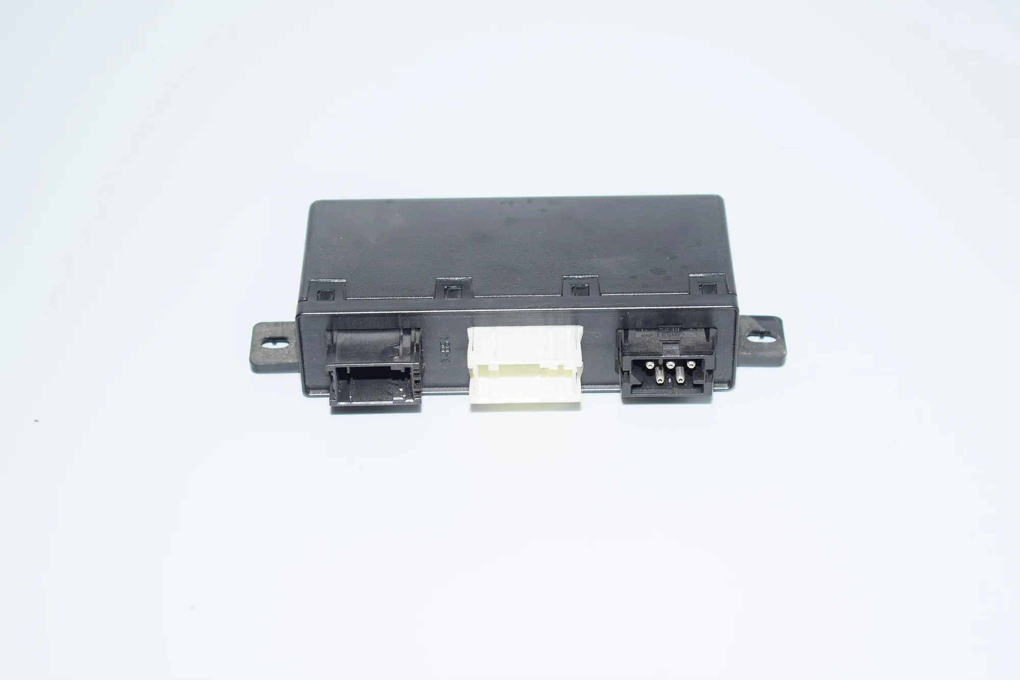 Front Left Door Control Unit – OEM 6904255 · BMW 5 (E39) BMW 5 (E39) 2001 – 3