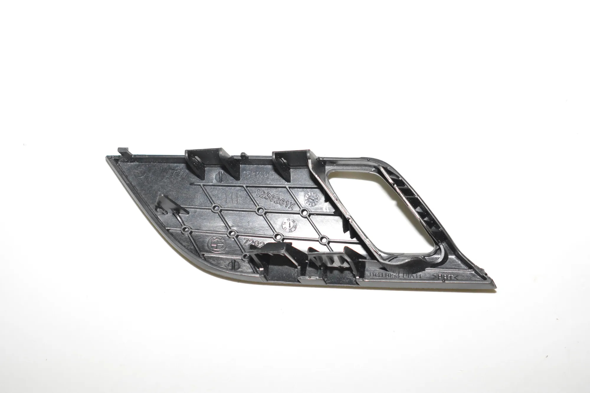 Front Left Door Panel Trim – OEM 7292077 · BMW X6 (F16, F86) BMW X6 (F16, F86) xDrive 28 i 2015 – 5