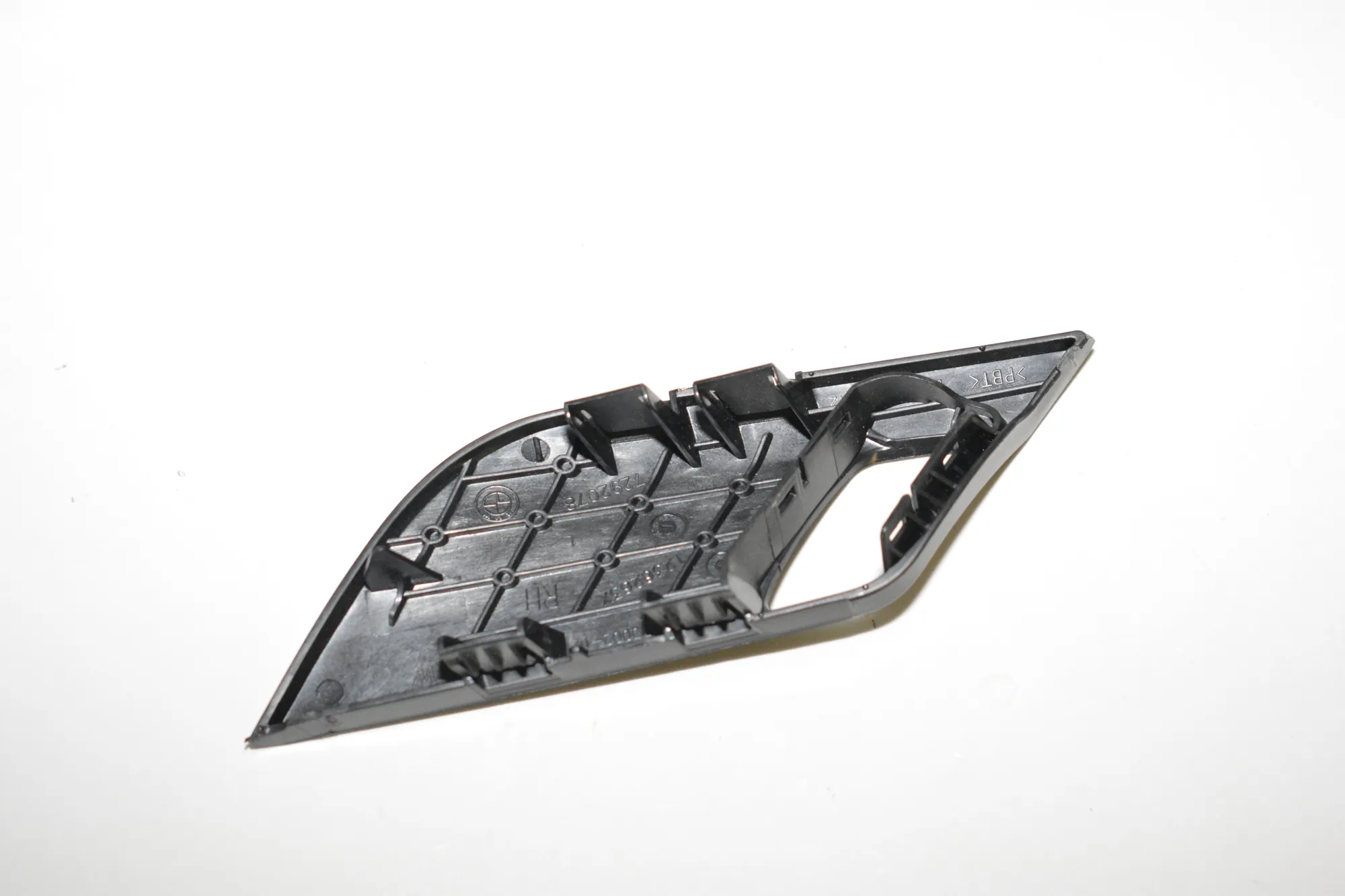 Front Right Door Panel Trim – OEM 7292078 · BMW X6 (F16, F86) BMW X6 (F16, F86) xDrive 28 i 2015 – 4