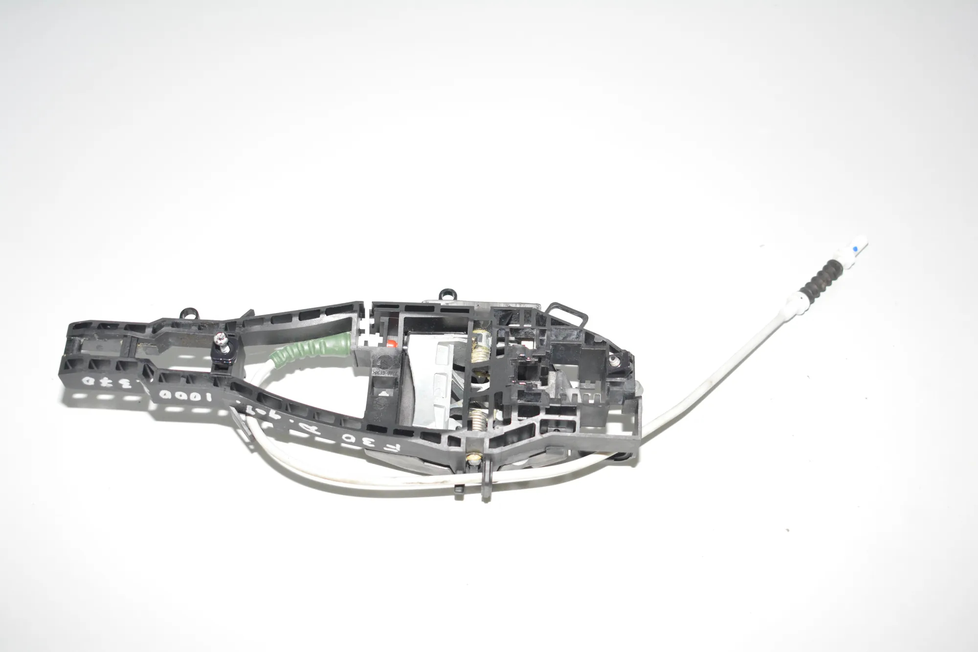 Rear Right Door Interior Handle Frame – OEM 7242568 · BMW 3 (F30, F80) 328 i xDrive 2013 – 2