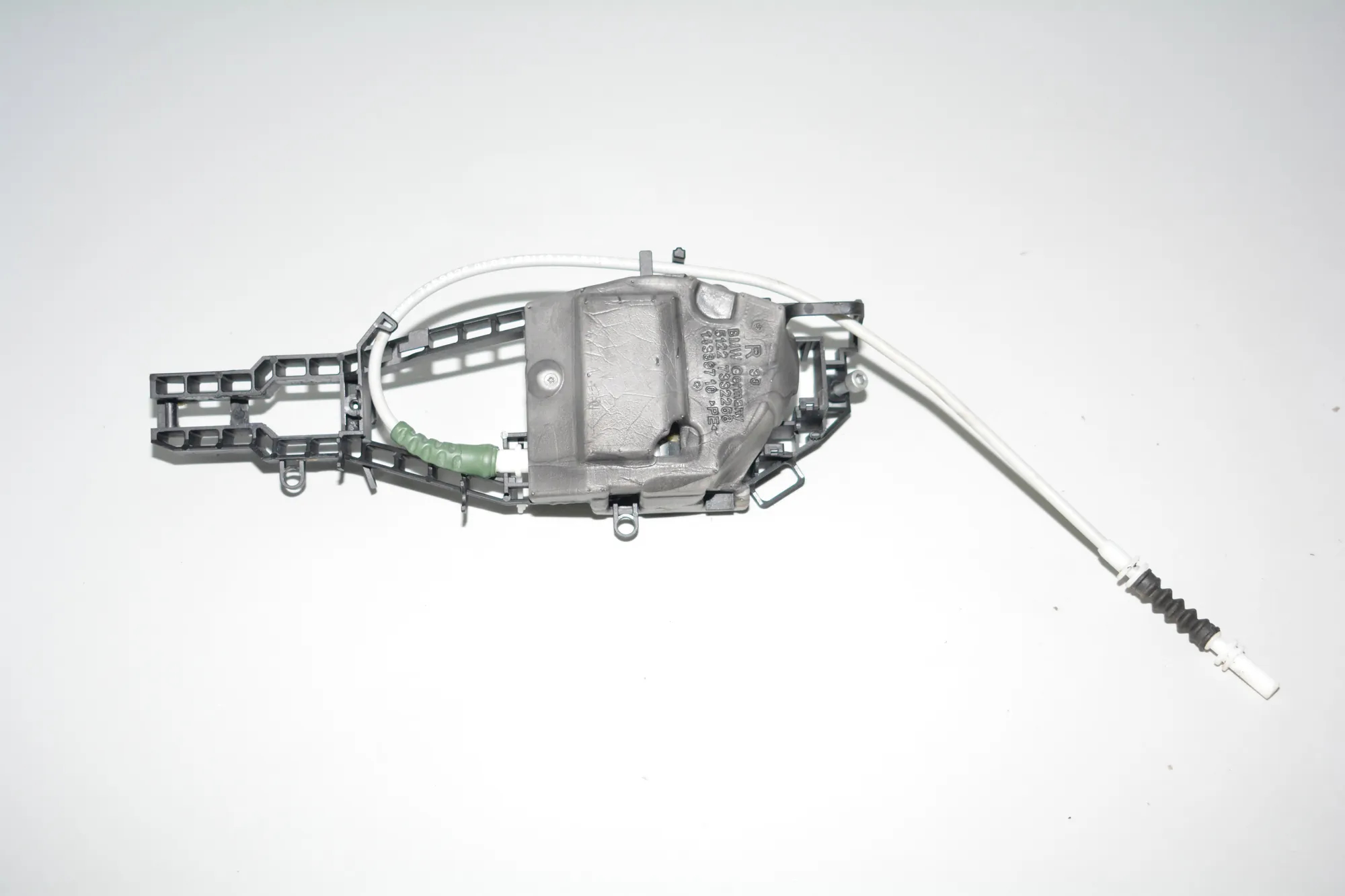 Rear Right Door Interior Handle Frame – OEM 7242568 · BMW 3 (F30, F80) 328 i xDrive 2013 – 3