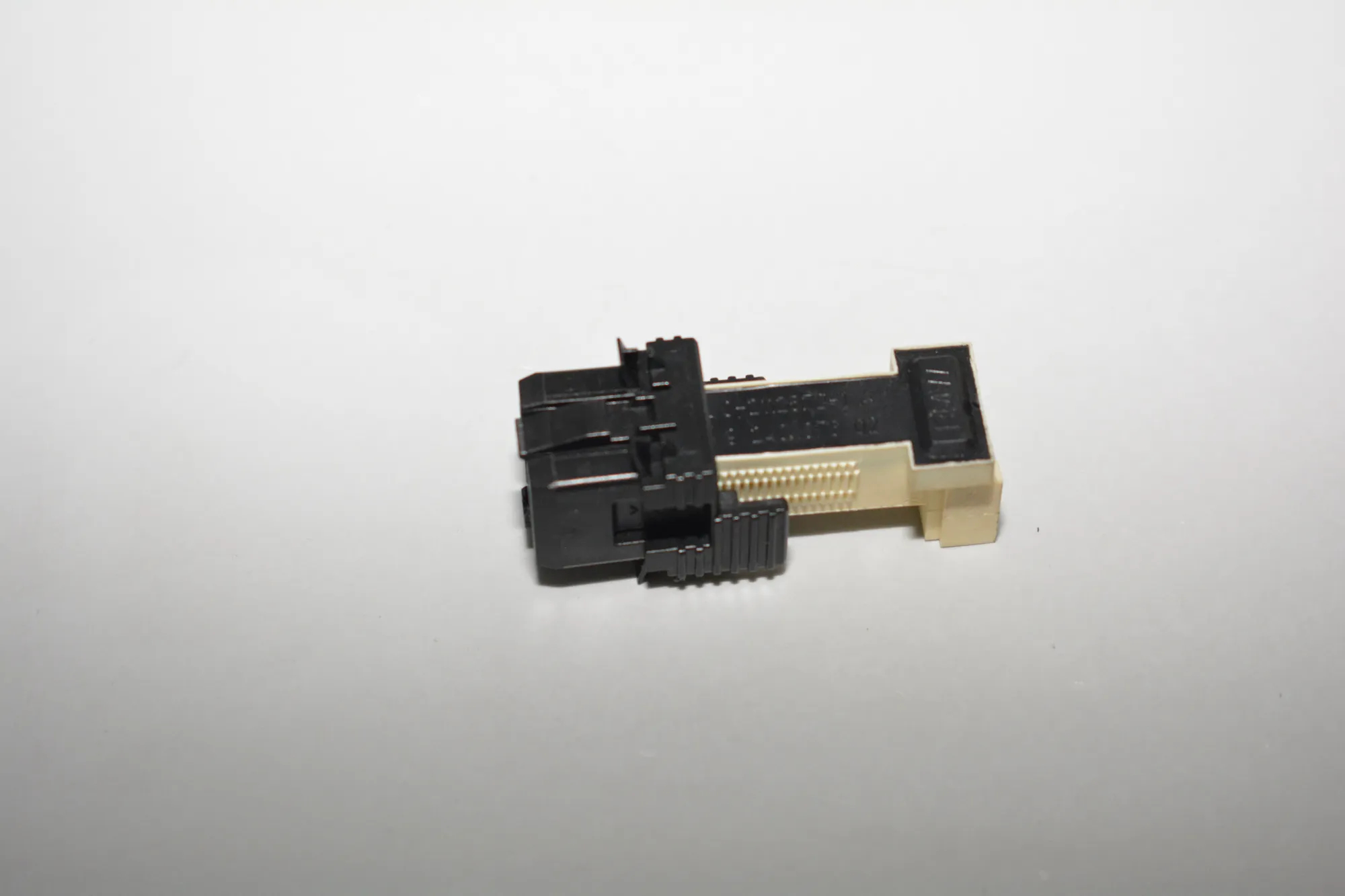 Brake Pedal Sensor – OEM 9240076 · BMW 3 (F30, F80) 328 i xDrive 2013 – 4